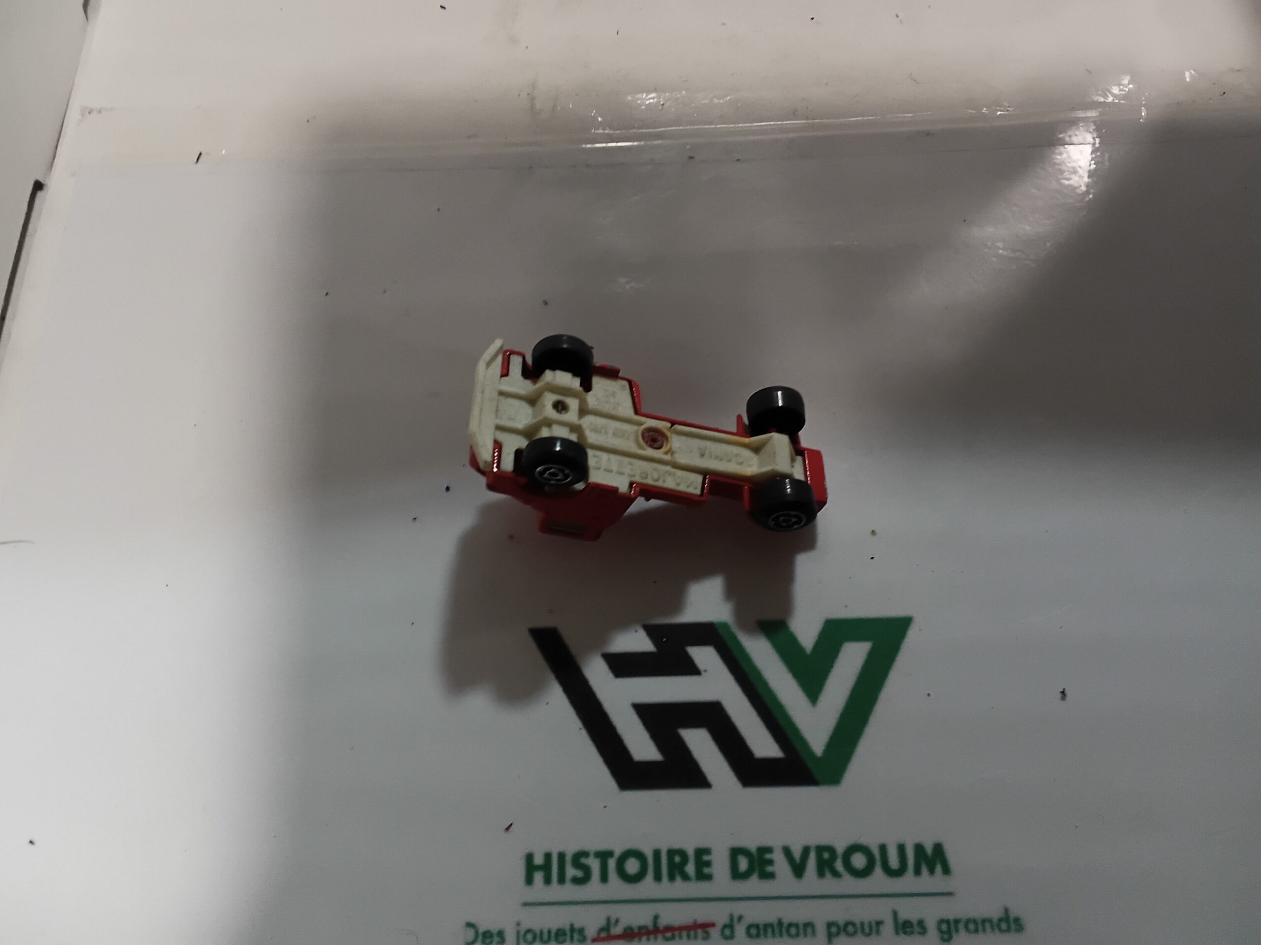 Camion Scania Majorette 1/100 Rouge – Image 7
