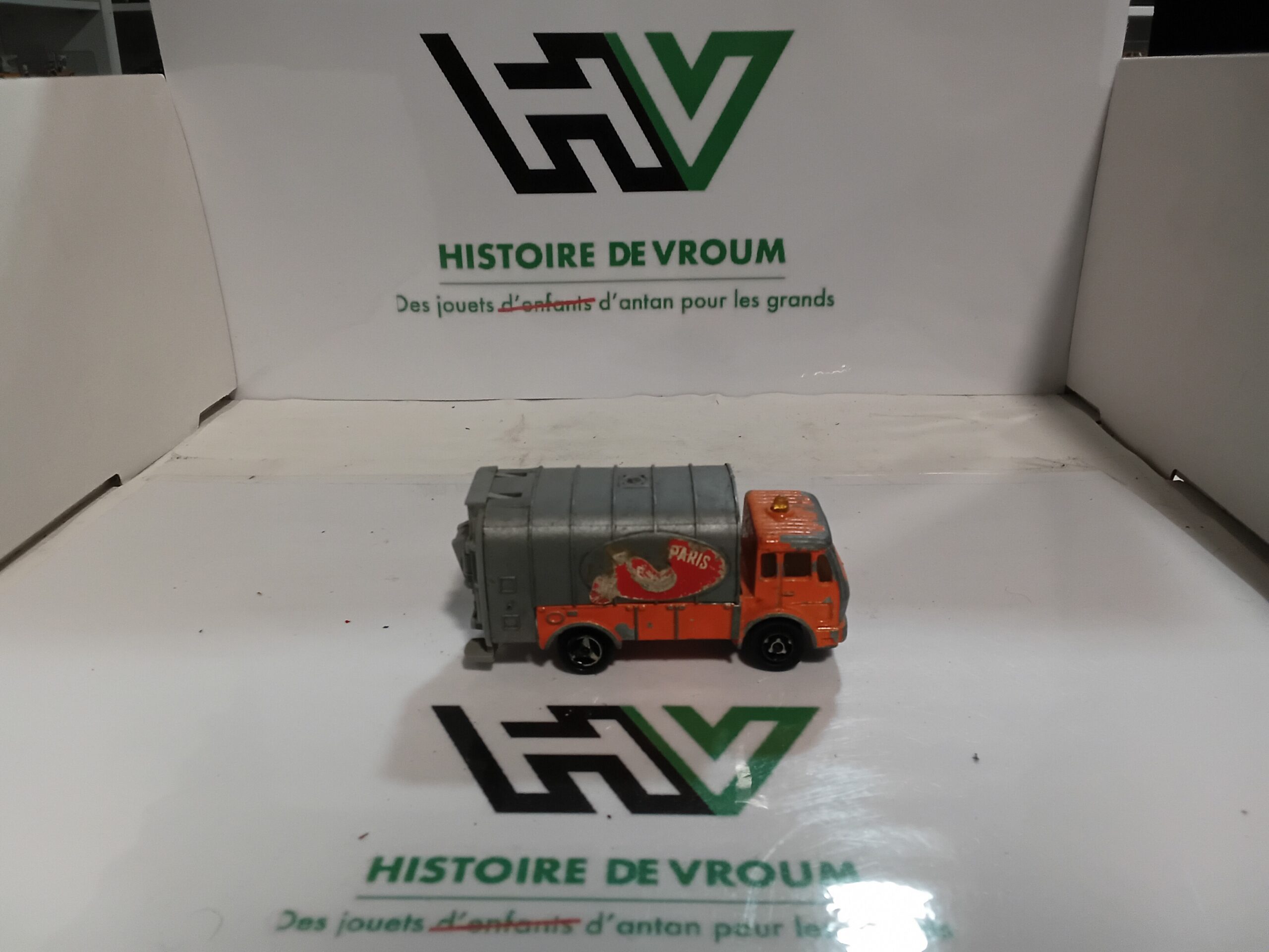 Camion Poubelle Mercedes Majorette "Ville de Paris" Réf 216 (1/100) - France Vintage – Image 6
