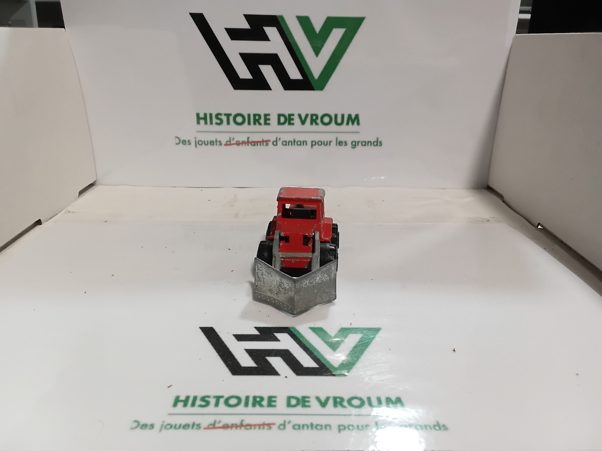 Tracteur chasse neige (1/87) Majorette Réf 263 - Rouge / Lame Métal - Vintage – Image 7