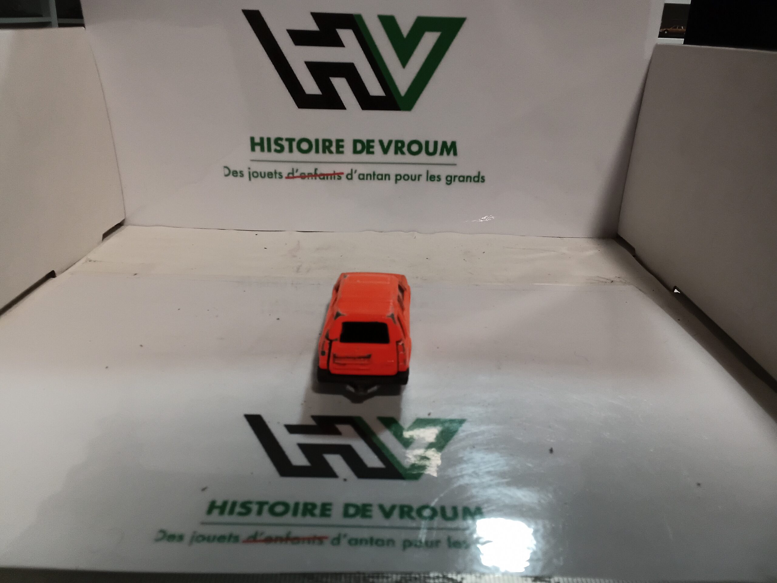 Toyota 1/55 Tercel 4WD Majorette 273 - Orange Fluo Vintage 80s - Made in France – Image 7