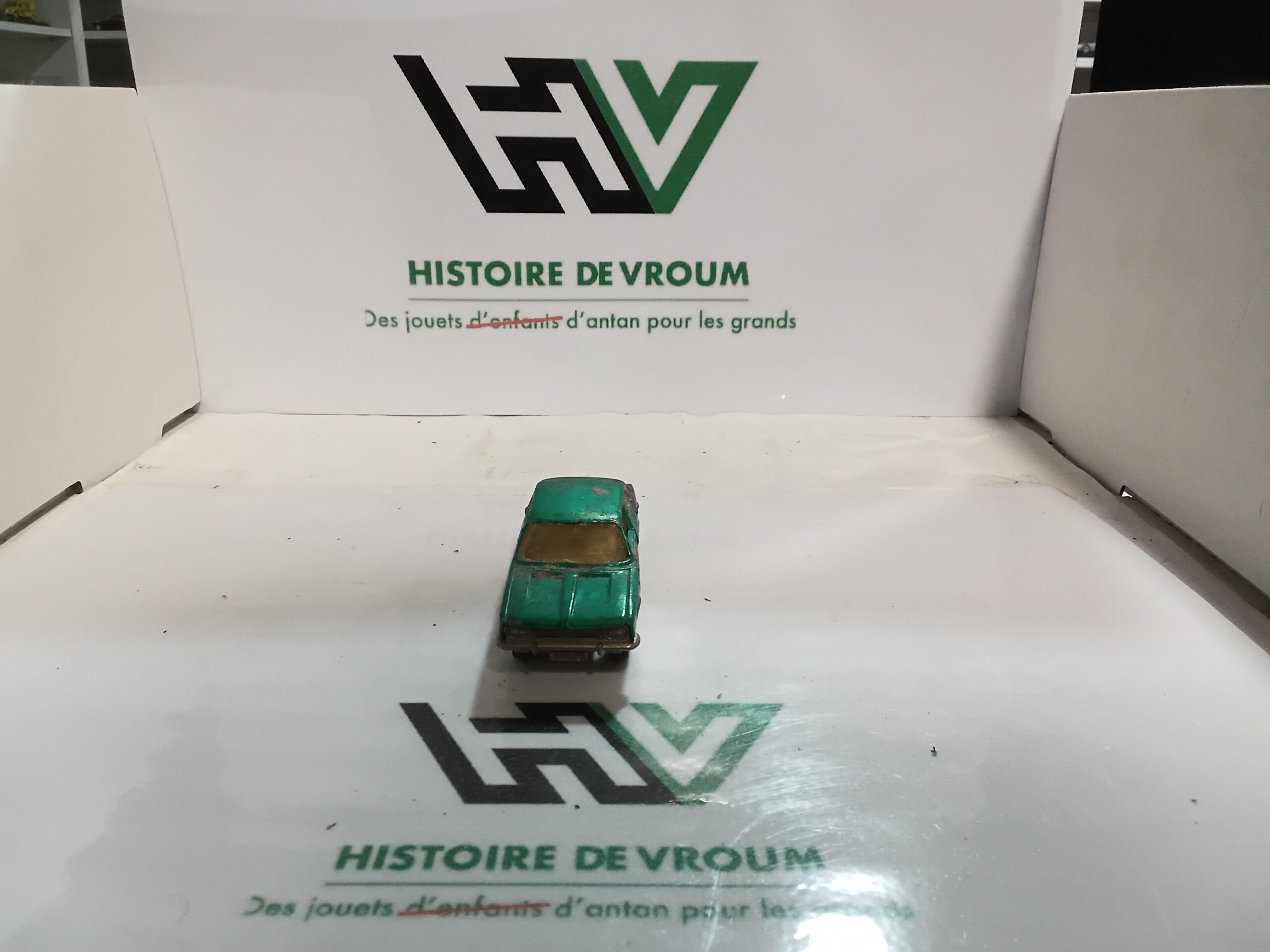 Chrysler 180 Majorette N°208 Vintage 1/60 - Vert Métallisé - Made in France – Image 5