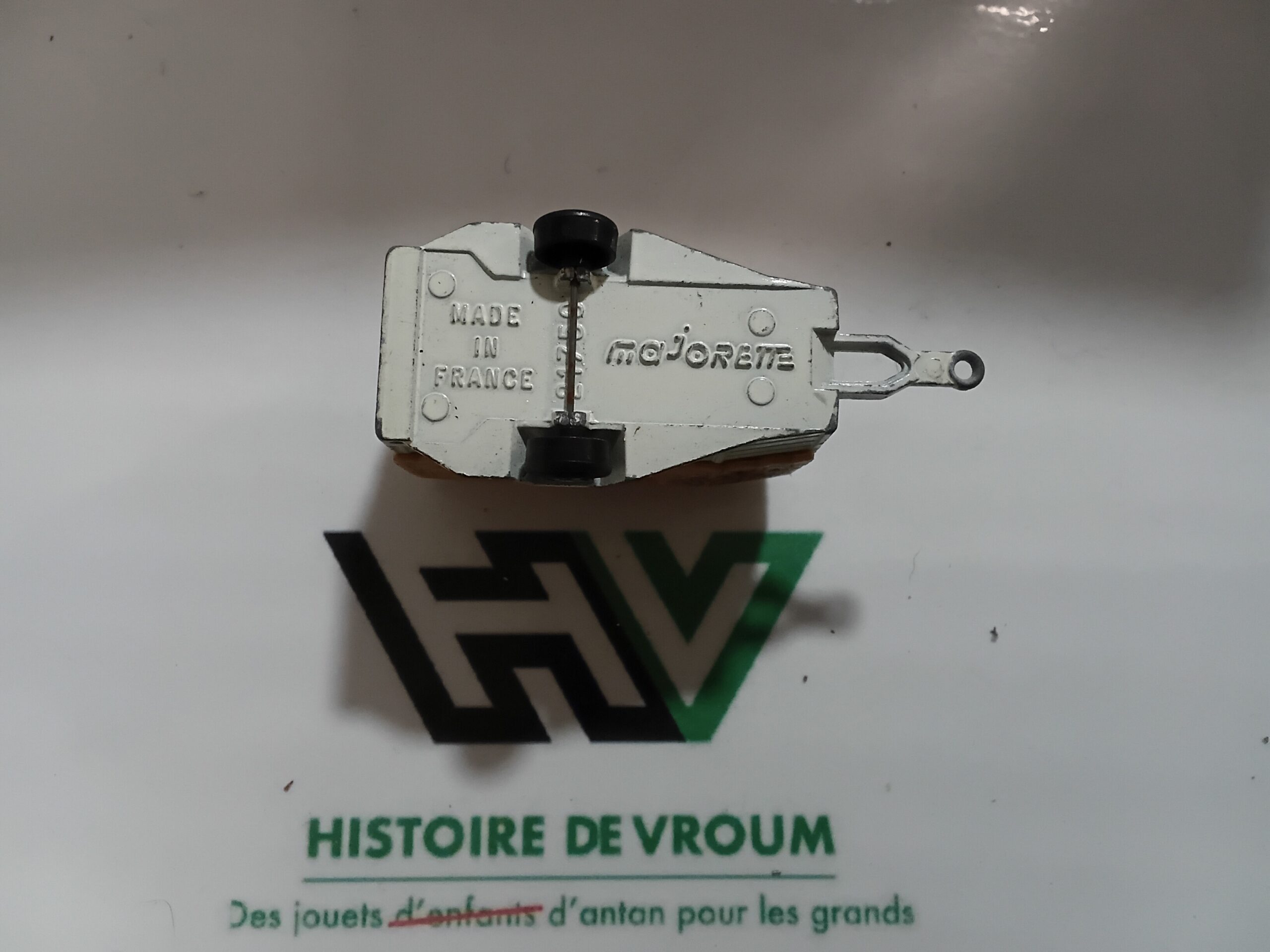 Van à Chevaux Remorque Majorette Vintage 80s - Châssis Blanc / Bâche Ocre – Image 9