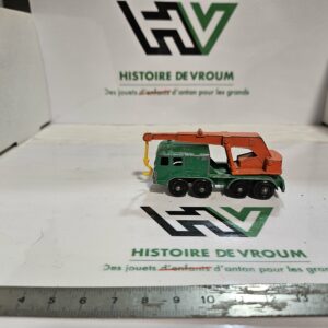 🏗️ Miniature Vintage Matchbox (Lesney Products) N°30 - 8 Wheel Crane (1)