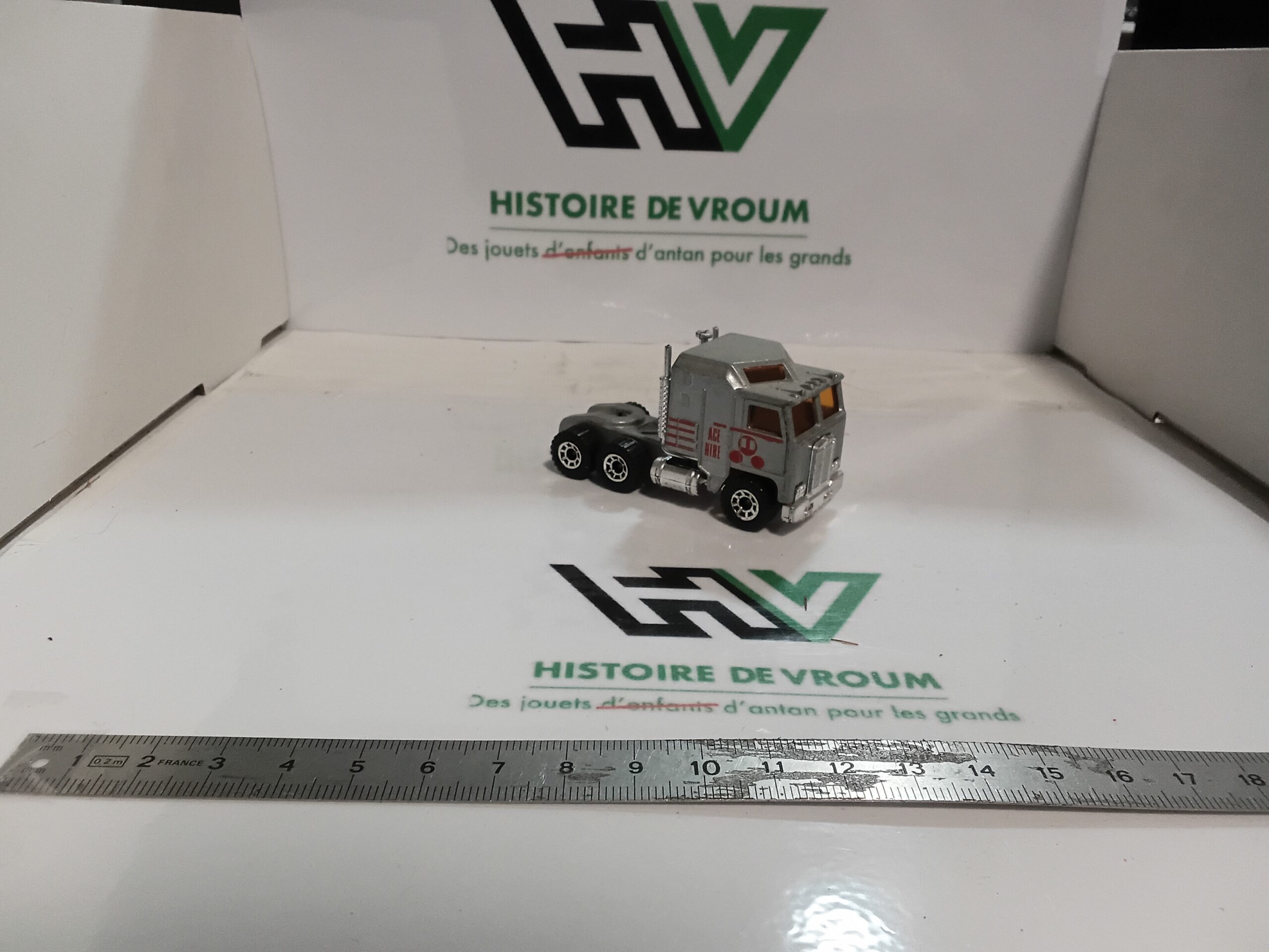 Camion Kenworth Matchbox 1981 "Age Hire" 1/87 – Image 5