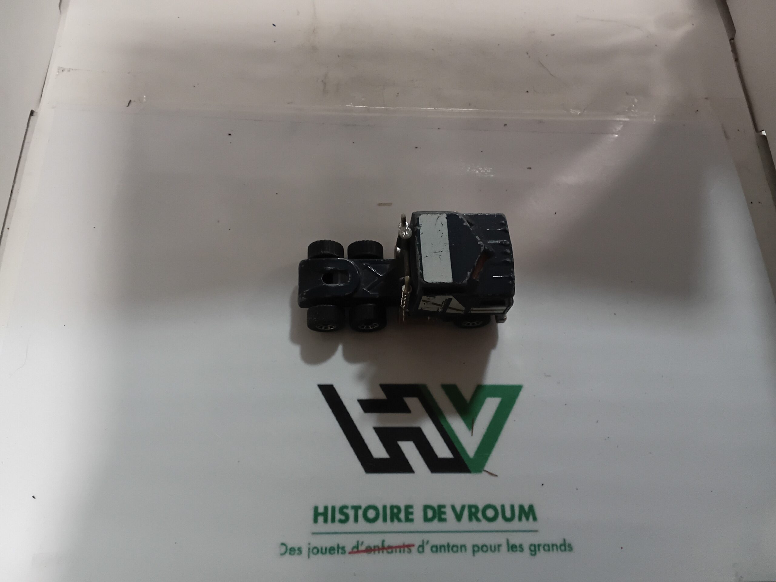 Camion Kenworth Matchbox 1981 1/87 Bleu Foncé Macau – Image 6