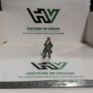 Figurine Homme au Chapeau & Pardessus 1/43