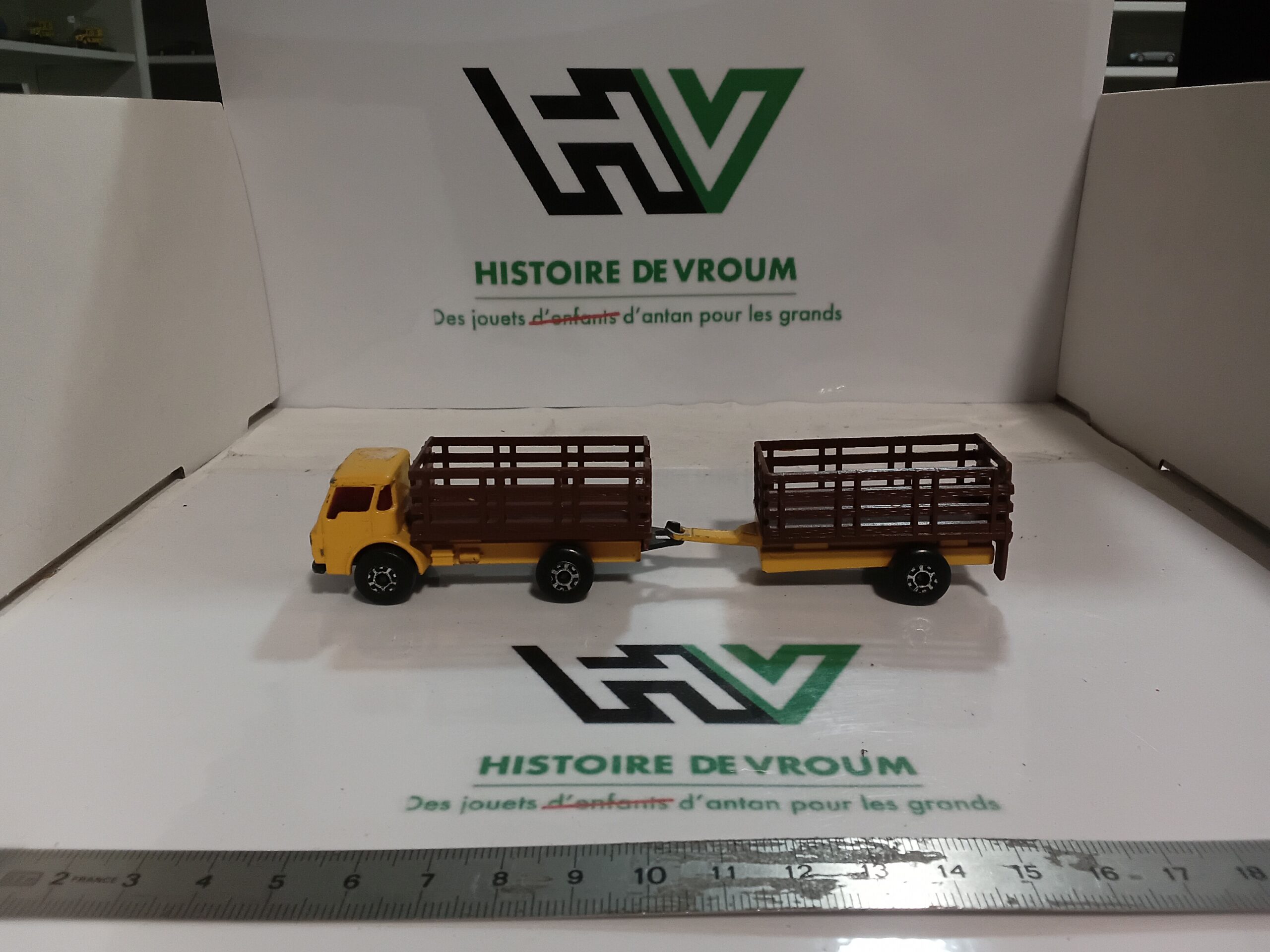 Ensemble Matchbox Superfast - Camion Cattle Truck + Remorque Bétail (1976) Lesney
