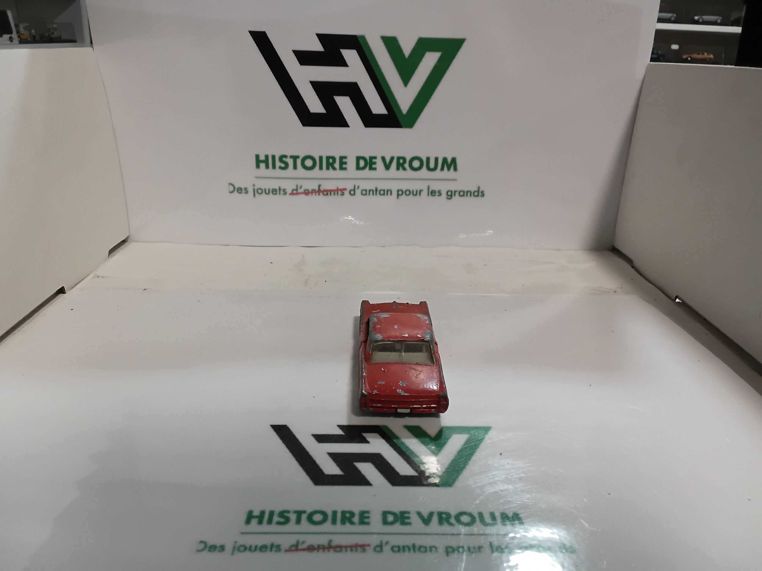 Vintage Matchbox Lesney N° 22 Pontiac GP Sports Coupe Rouge Regular Wheels (2) – Image 7