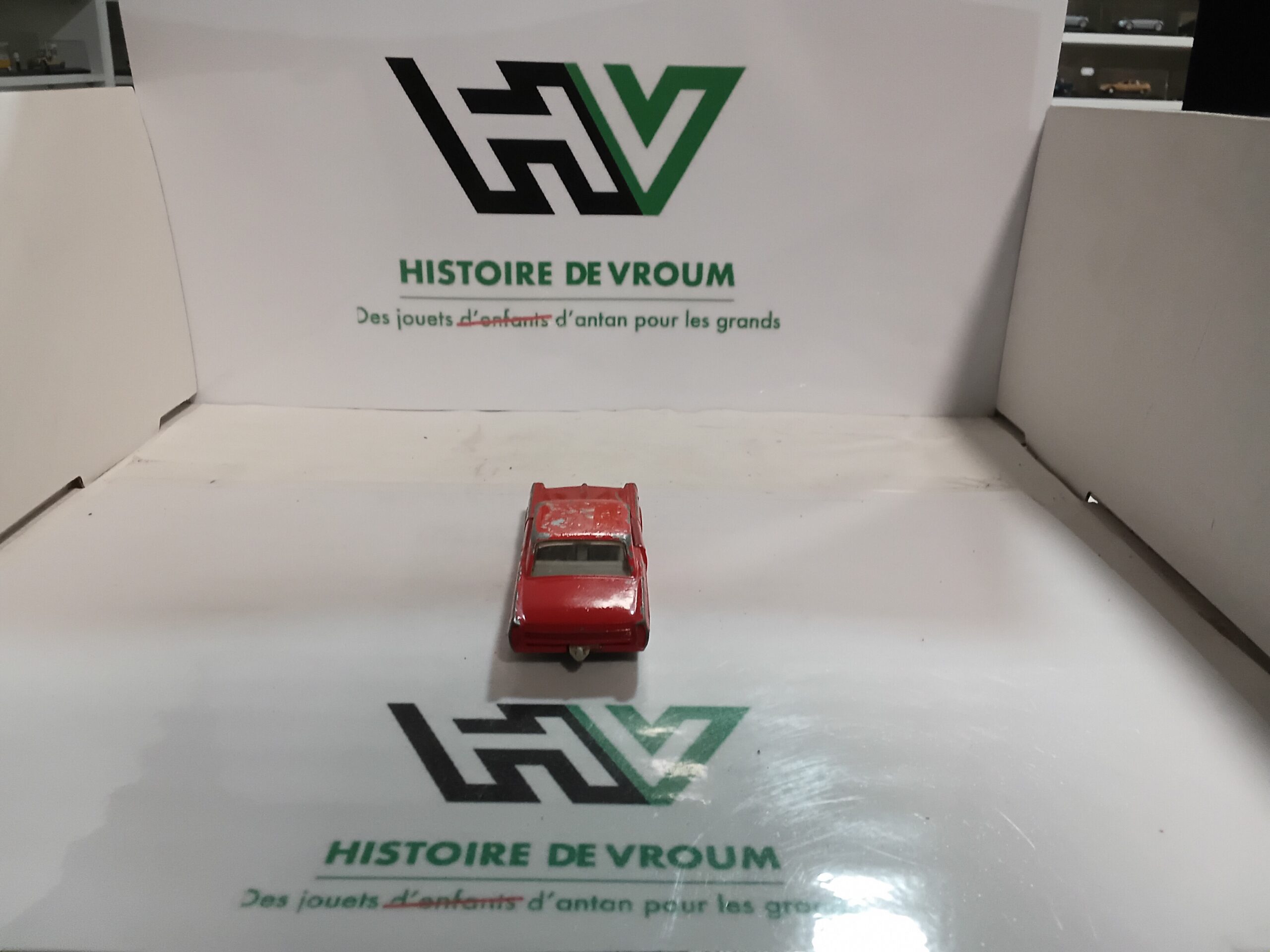 Vintage Matchbox Lesney N° 22 Pontiac GP Sports Coupe Rouge Regular Wheels (3) – Image 6