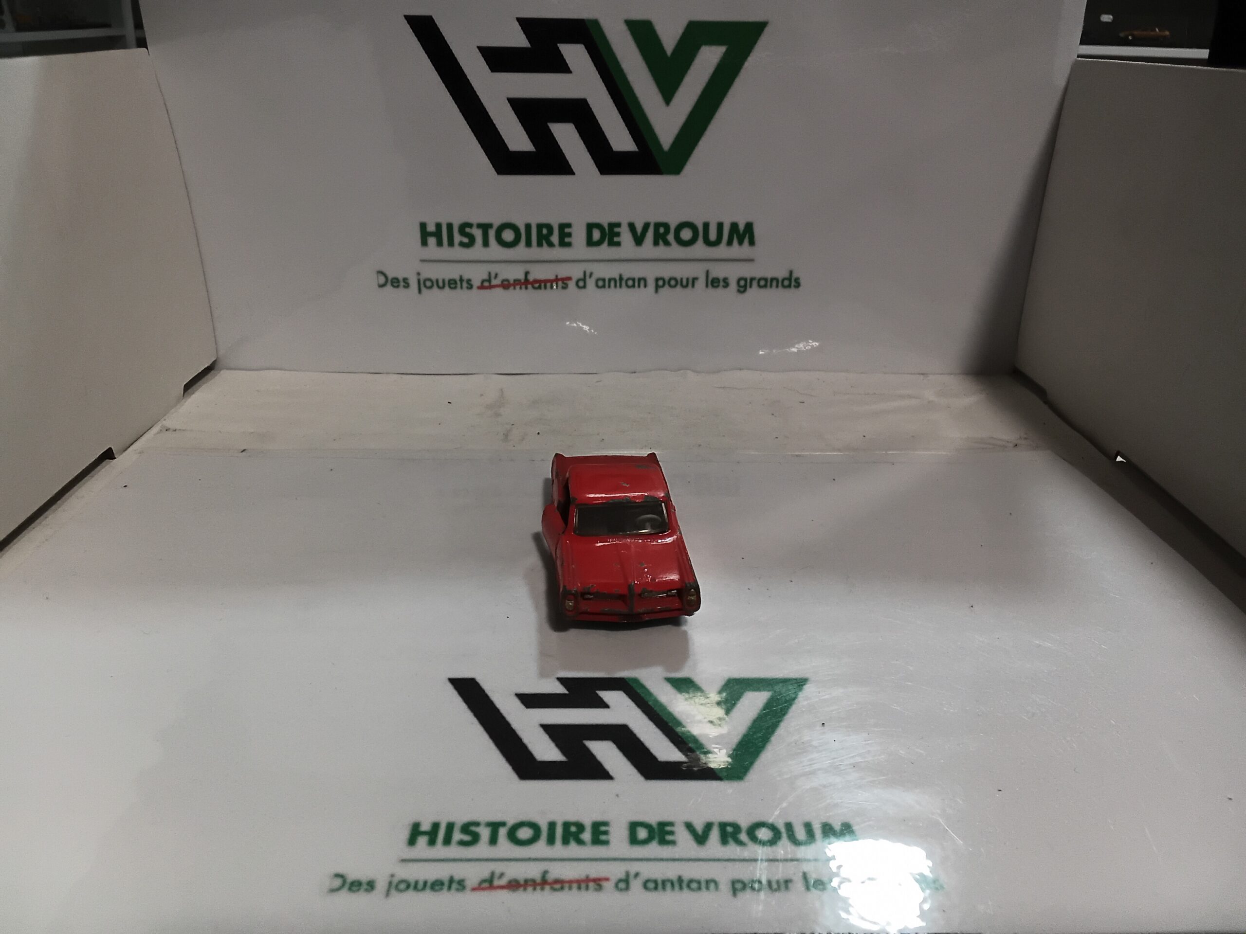 Vintage Matchbox Lesney N° 22 Pontiac GP Sports Coupe Rouge Regular Wheels (4) – Image 5
