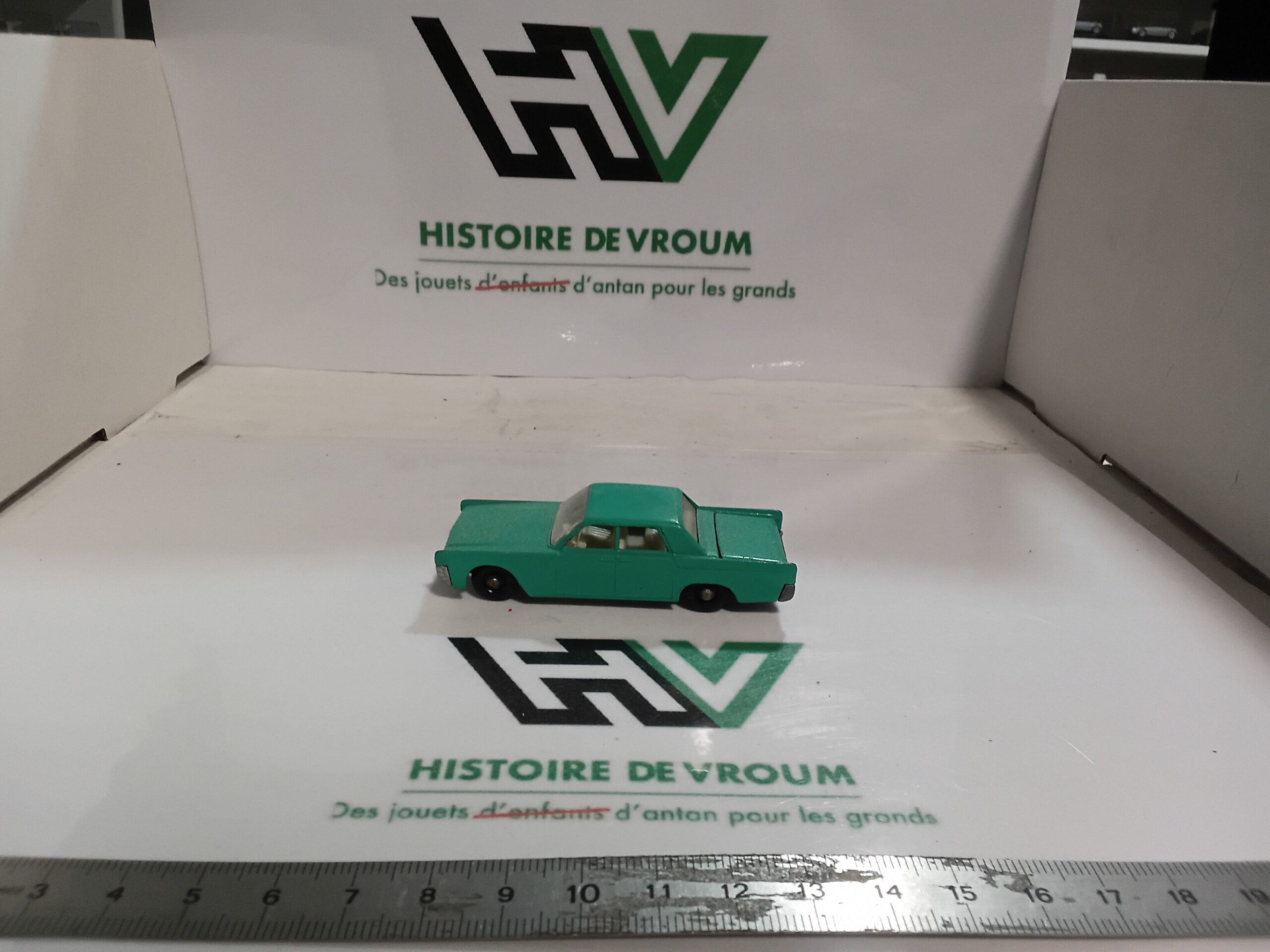 Vintage Matchbox Lesney N° 31 Lincoln Continental Vert Regular Wheels (Très Bon État)