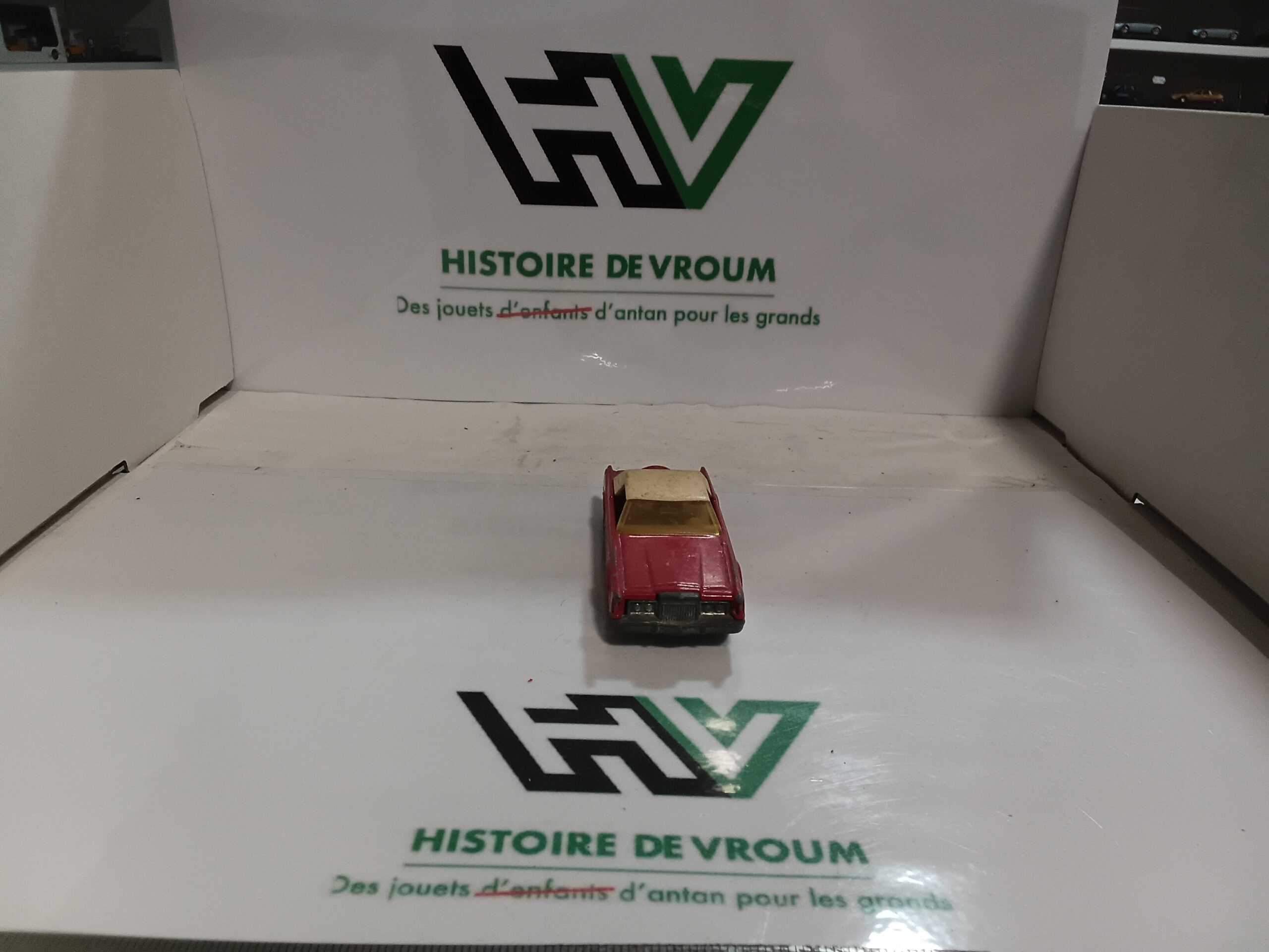 Miniature Matchbox Superfast N°28 Lincoln Continental Mk V 1979 - Made in England (2) – Image 5