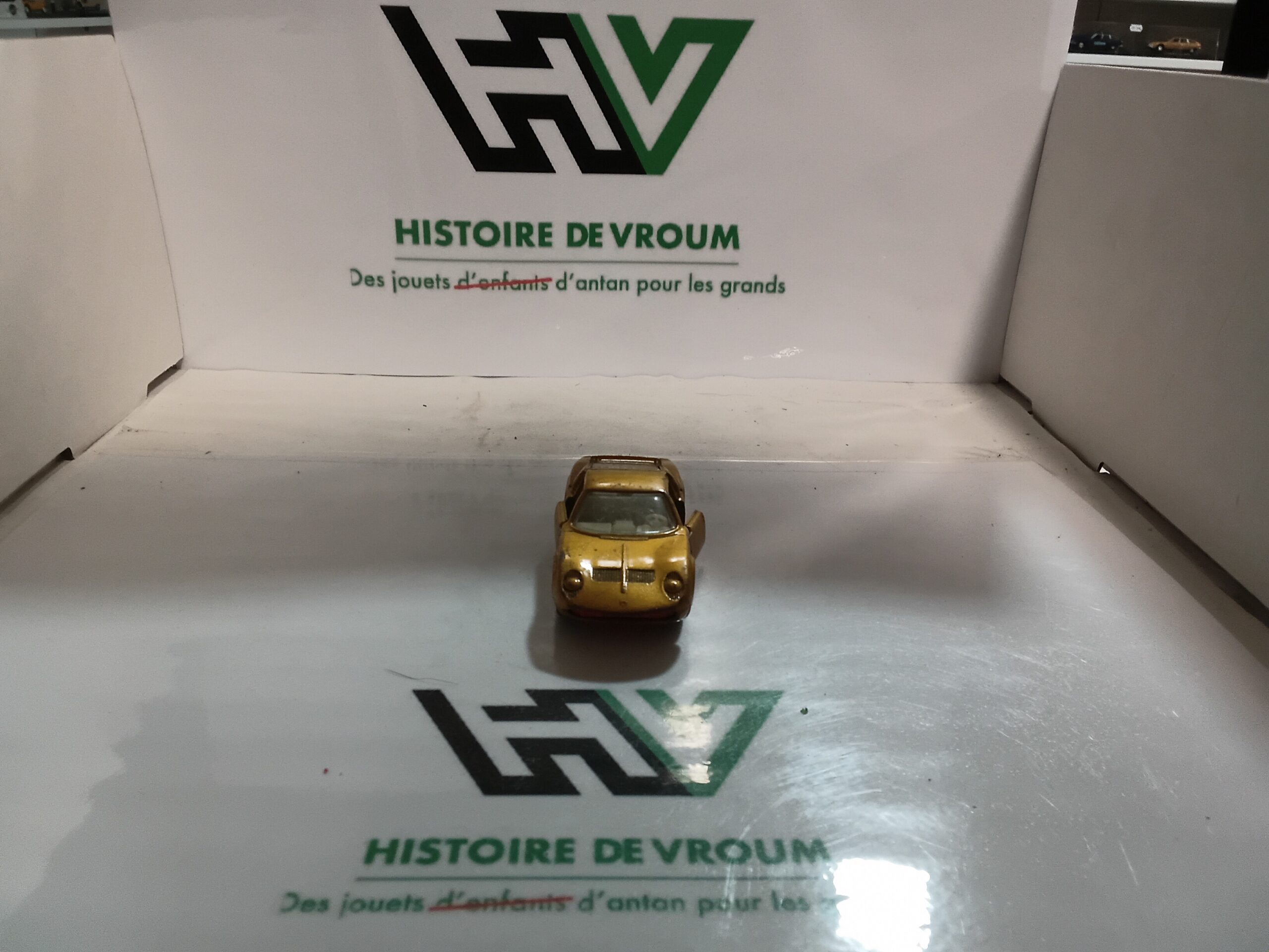 Matchbox Superfast N°33 Lamborghini Miura Gold Lesney Made in England – Image 5