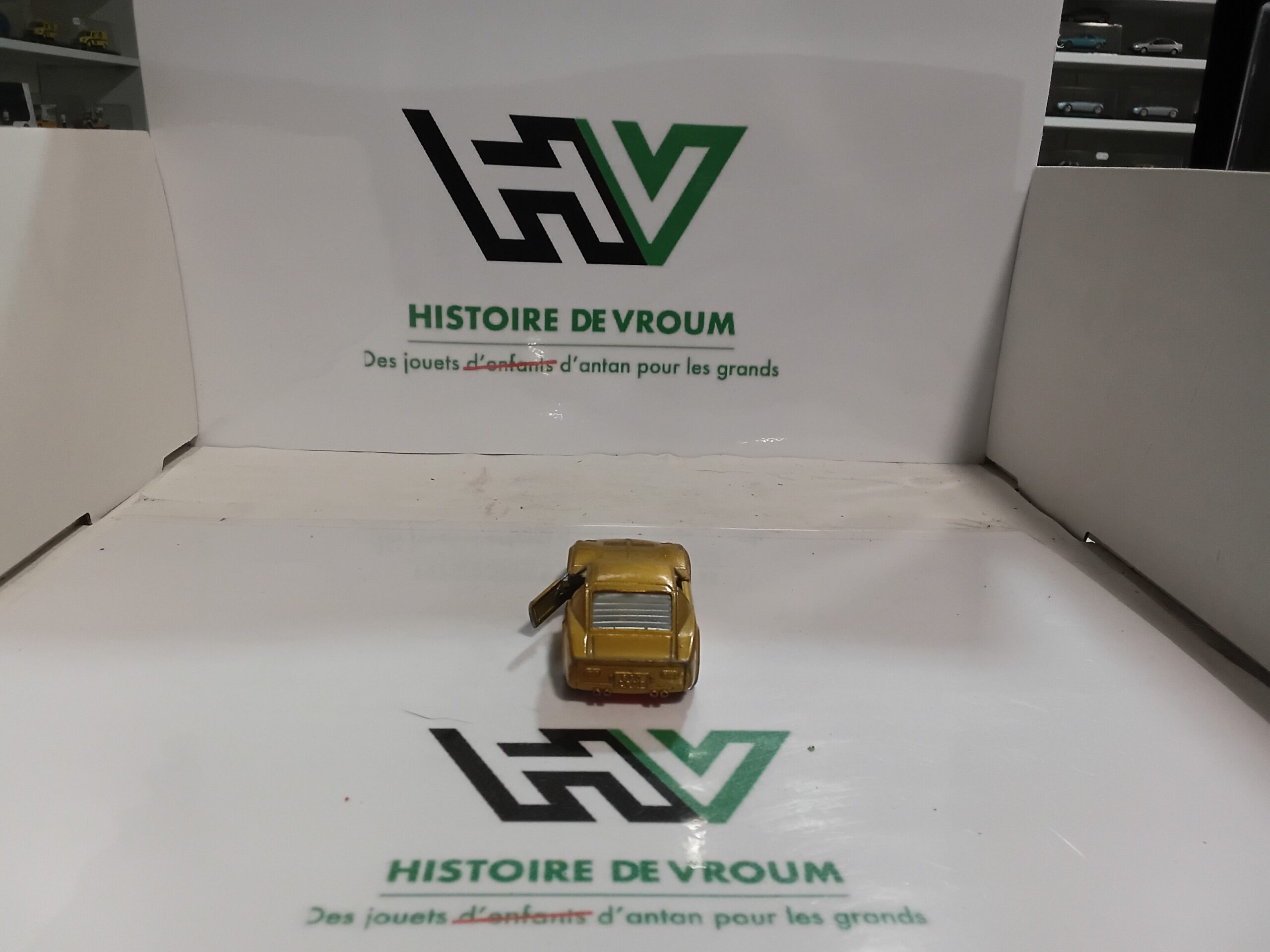 Matchbox Superfast N°33 Lamborghini Miura Gold Lesney Made in England – Image 7