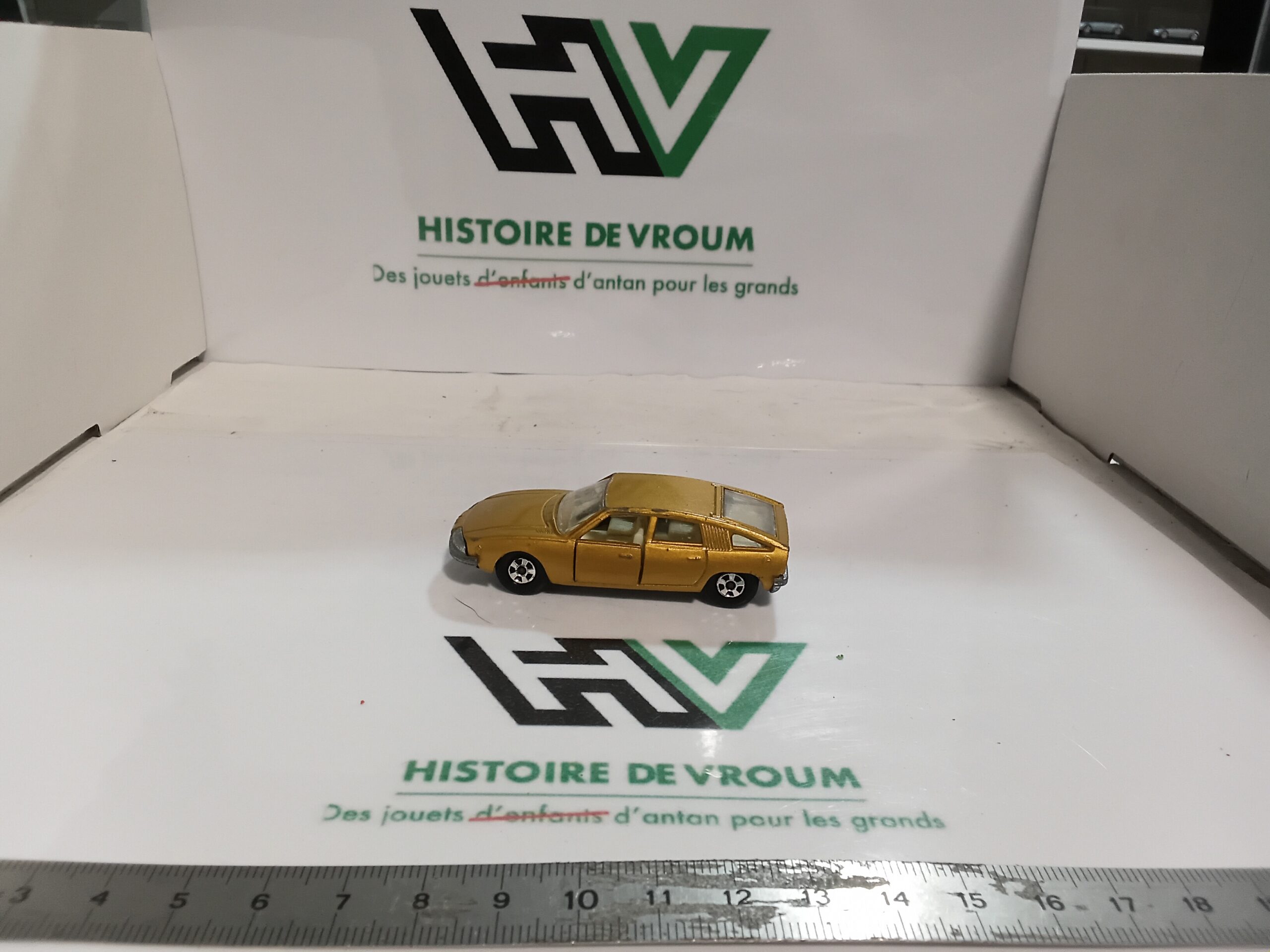 Matchbox Superfast N°56 BMC 1800 Pininfarina Gold 1969 Lesney England