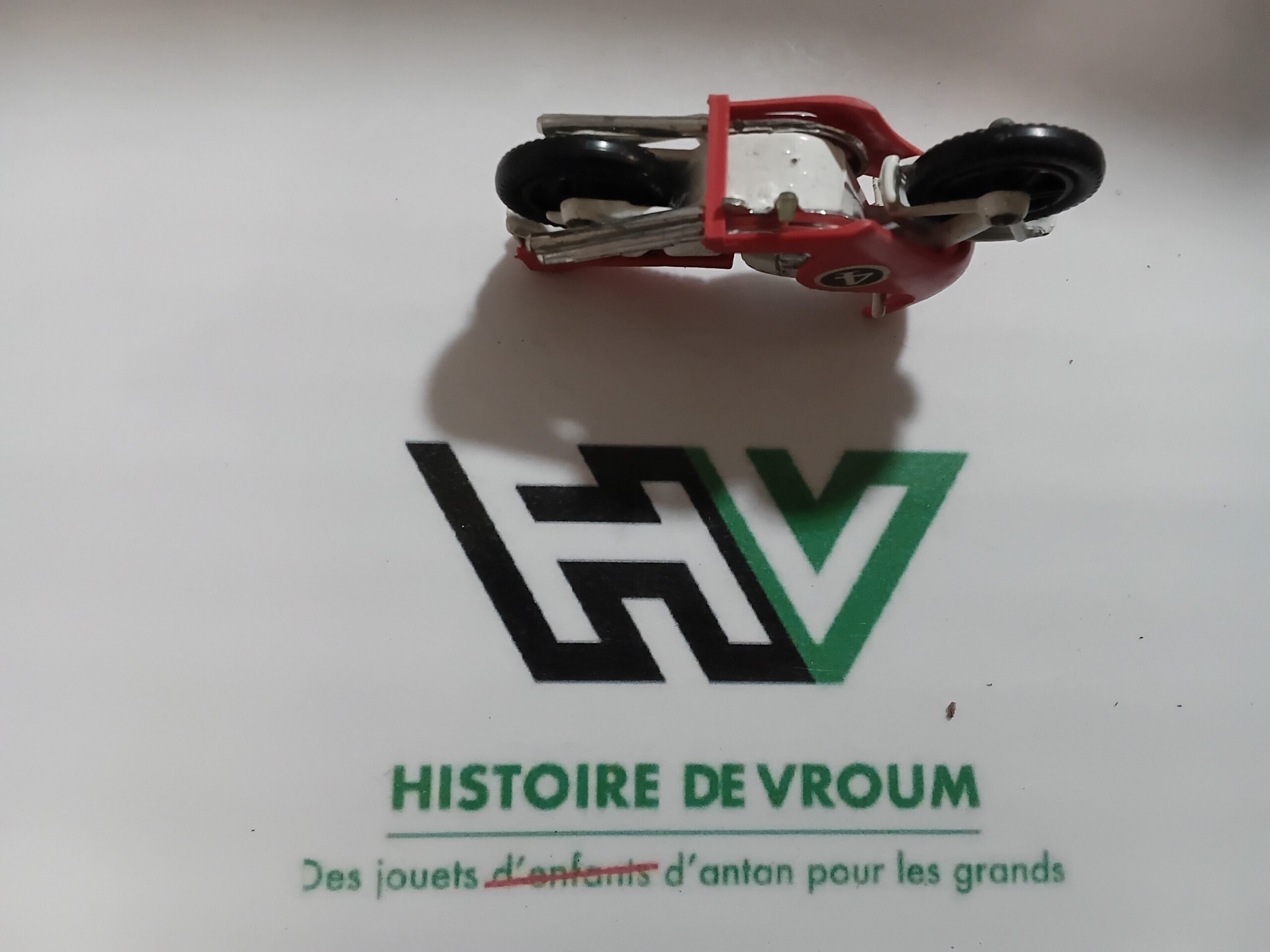 Matchbox Lesney N°33 Honda 750 Racing Red White 1977 Made in England 1/34 (2) – Image 9