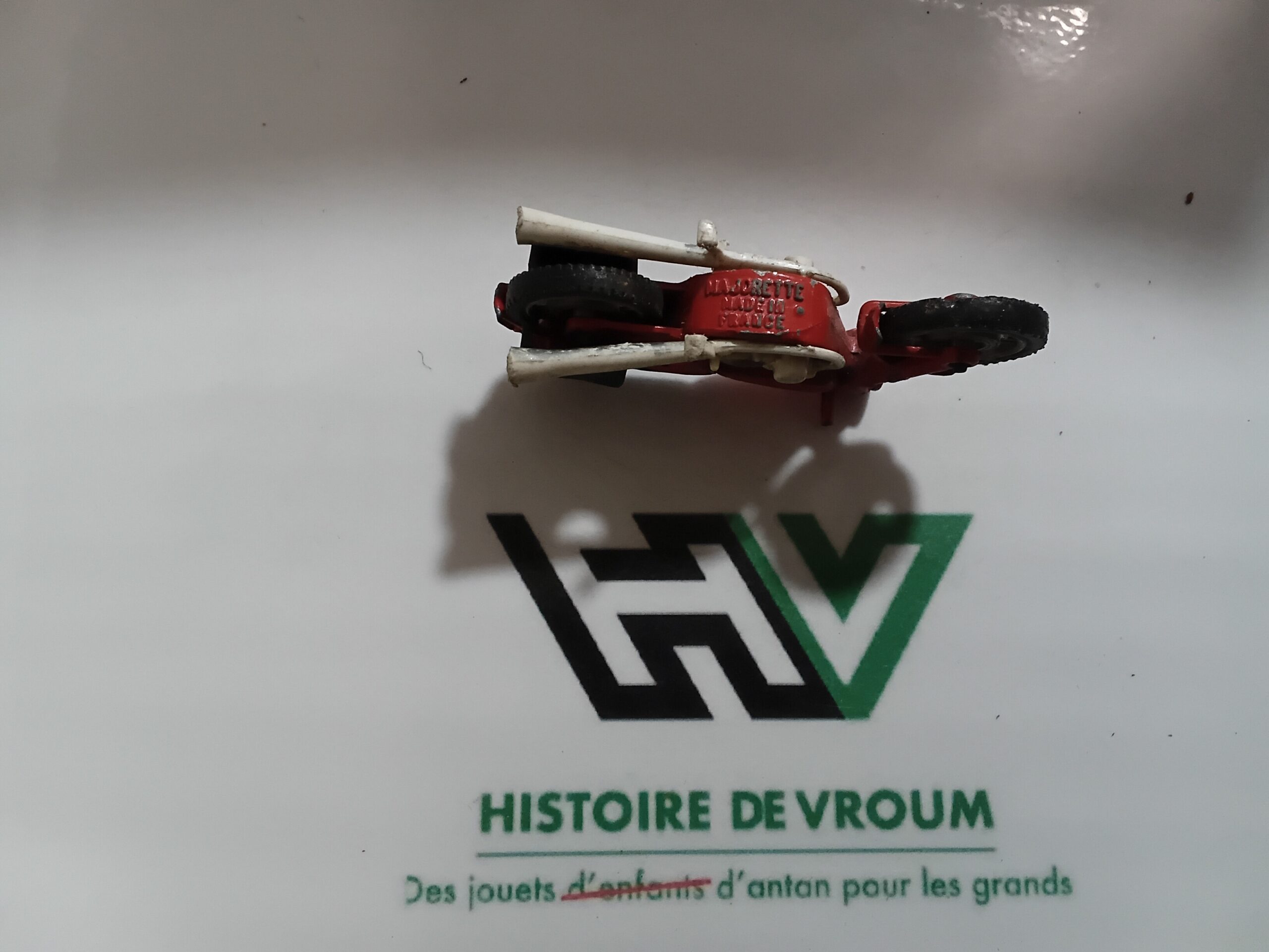 Miniature Moto Majorette Honda 750 rouge (Ref. 203) - Made in France Vintage (2) – Image 9