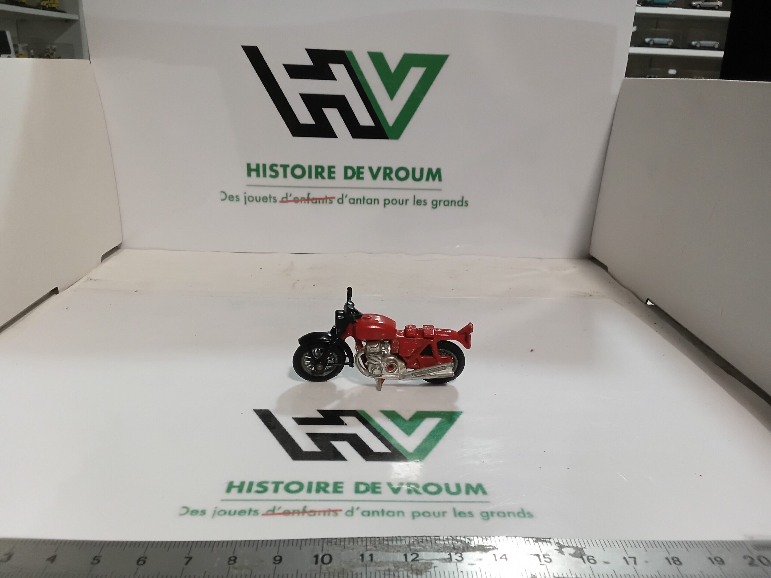 Matchbox Lesney N°18 Hondarora Honda Red 1974 Made in England Vintage 1/34 (2)