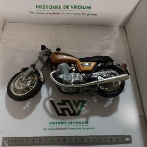 Épave Moto Yamaha XS 650 1/10