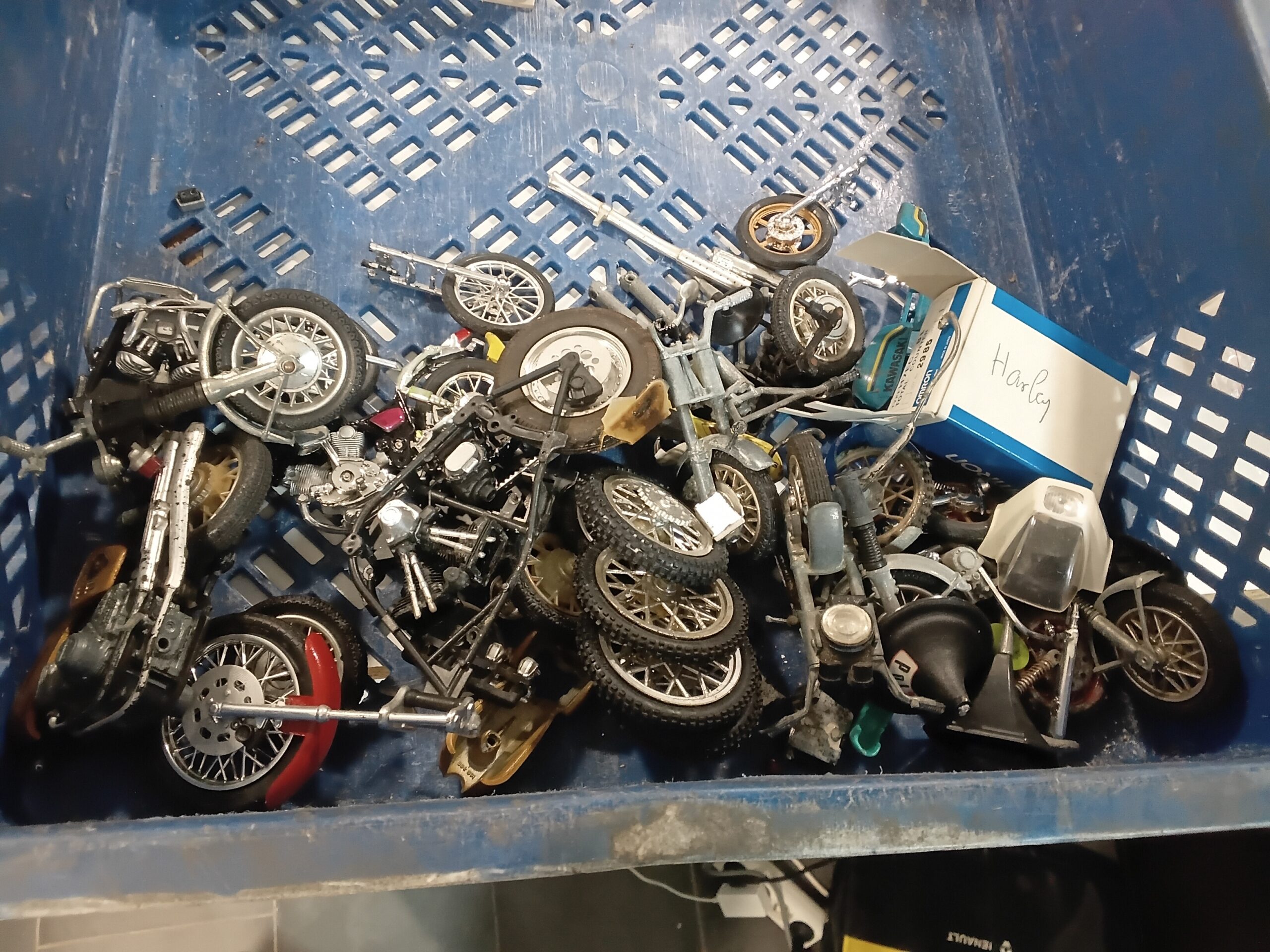 Lot Vrac Massif de Pièces Détachées Motos Vintage 1/10