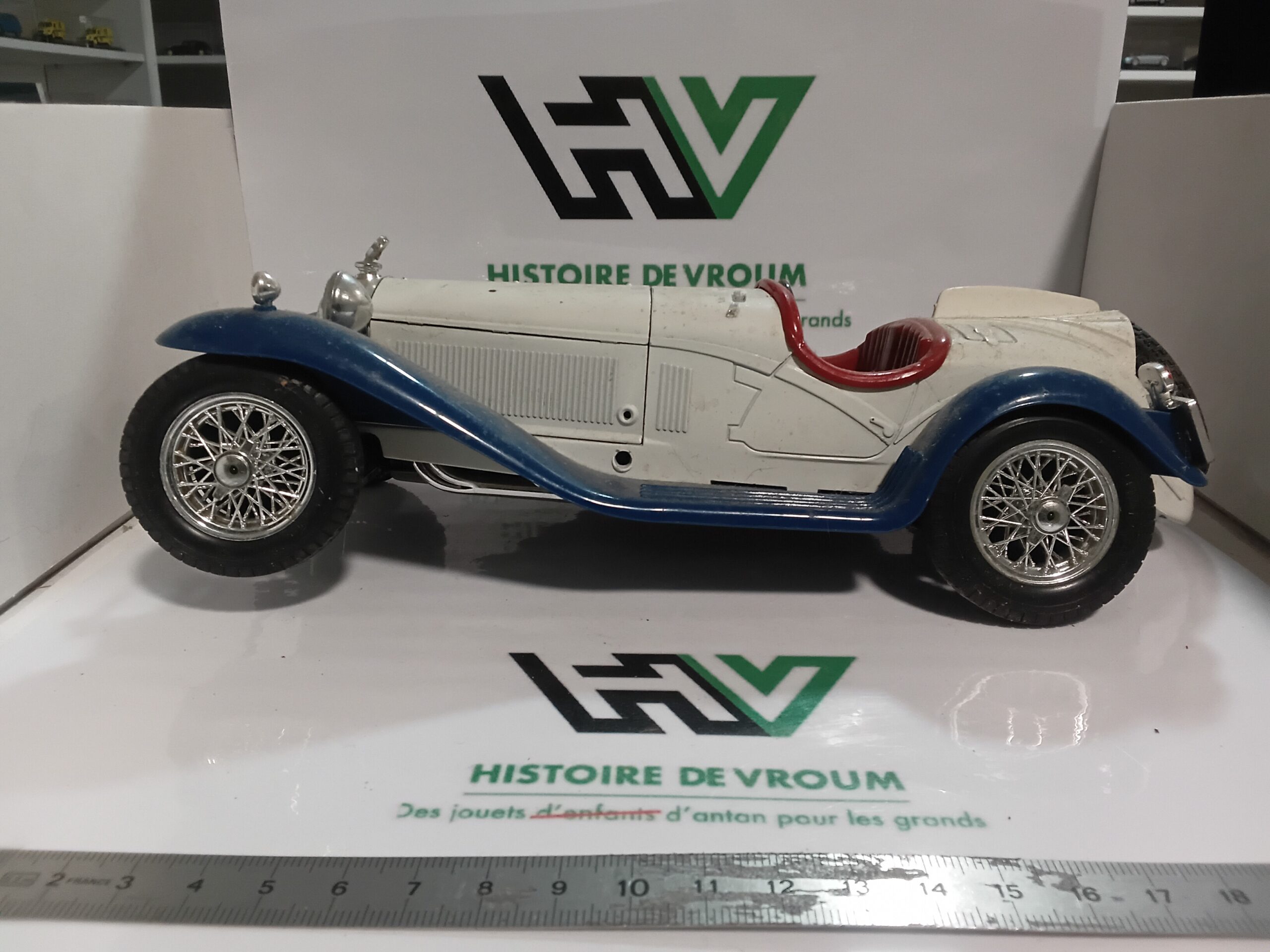 Alfa Romeo 2300 Spider 1932 Bburago 1/18 Italy Blanc/Bleu - Epave A Restaurer
