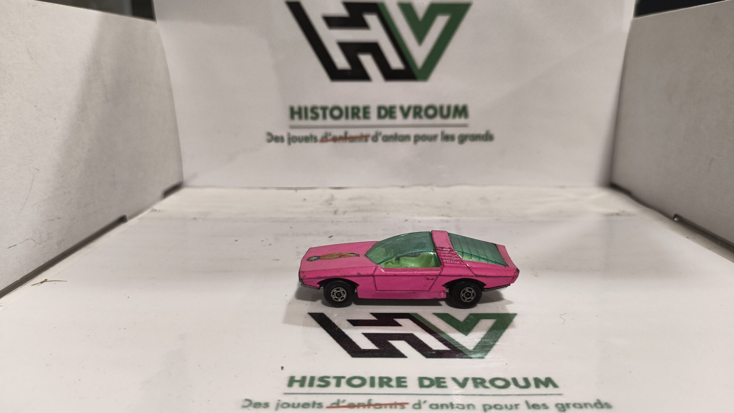Miniature Matchbox Superfast N° 40 - Vauxhall Guildsman (Vintage Lesney) (5)