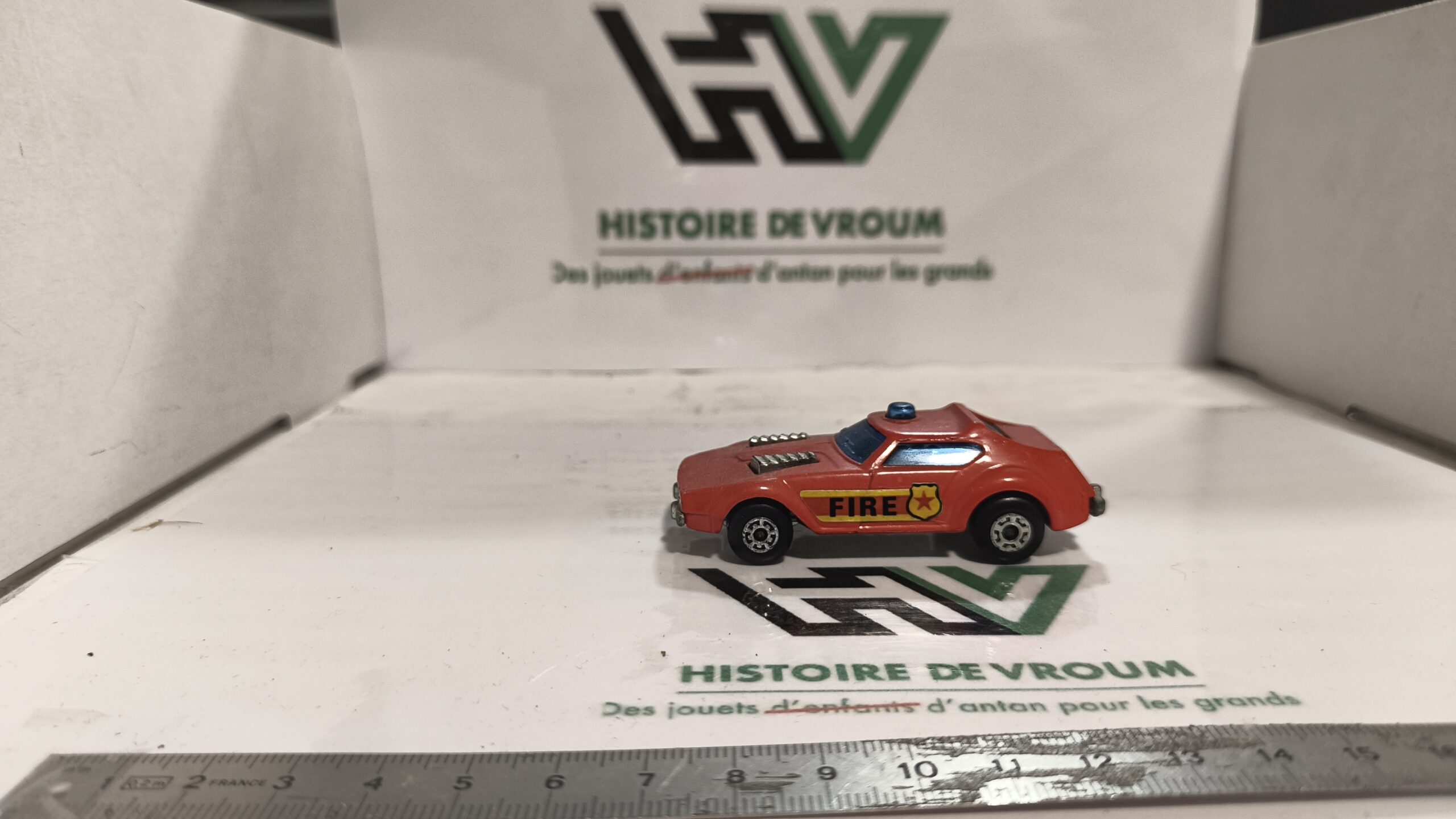 Matchbox Superfast n°64 Fire Chief Lesney 1976 – Made in England