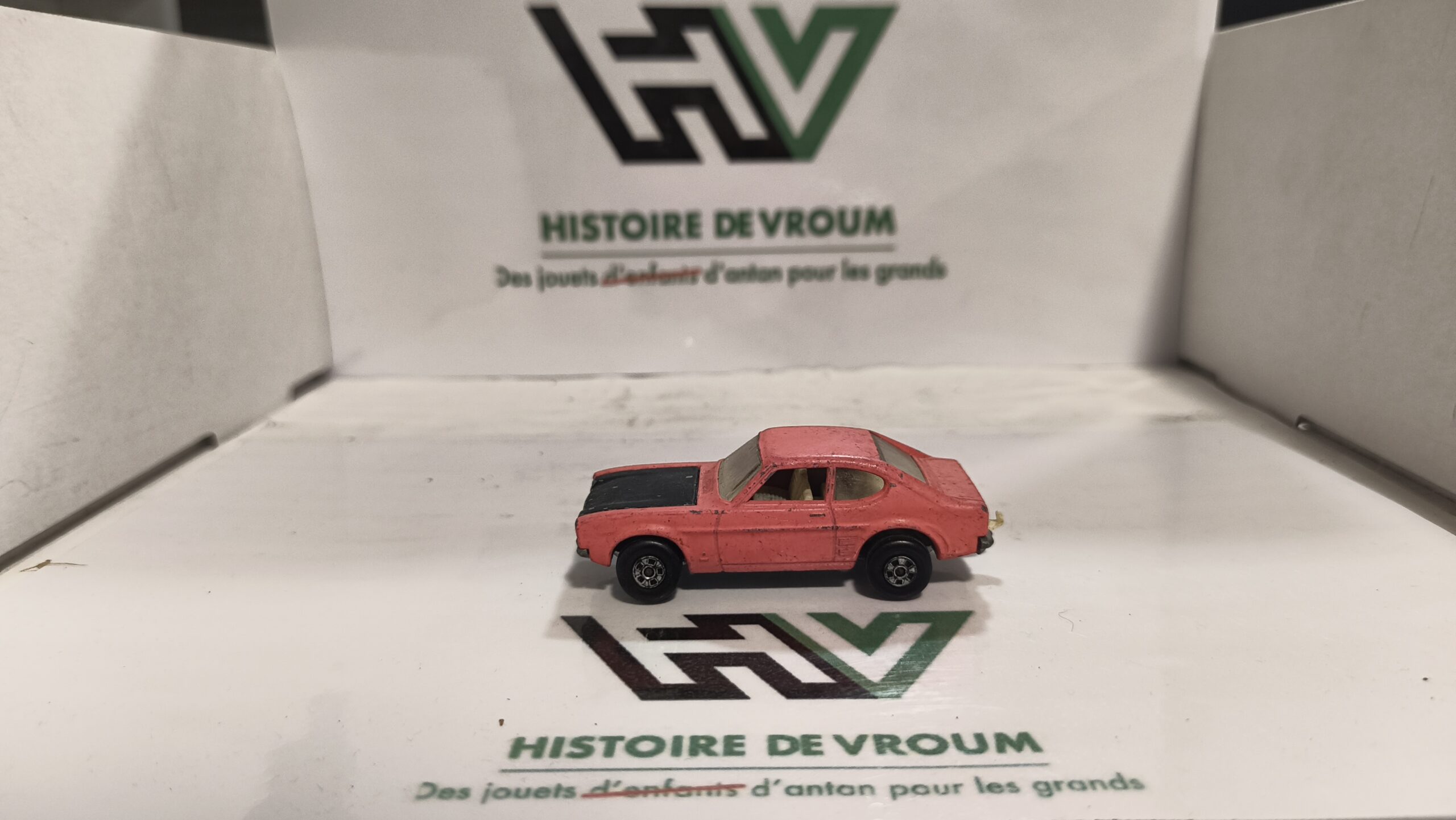 Matchbox Superfast Series n°54 Ford Capri Lesney – Made in England