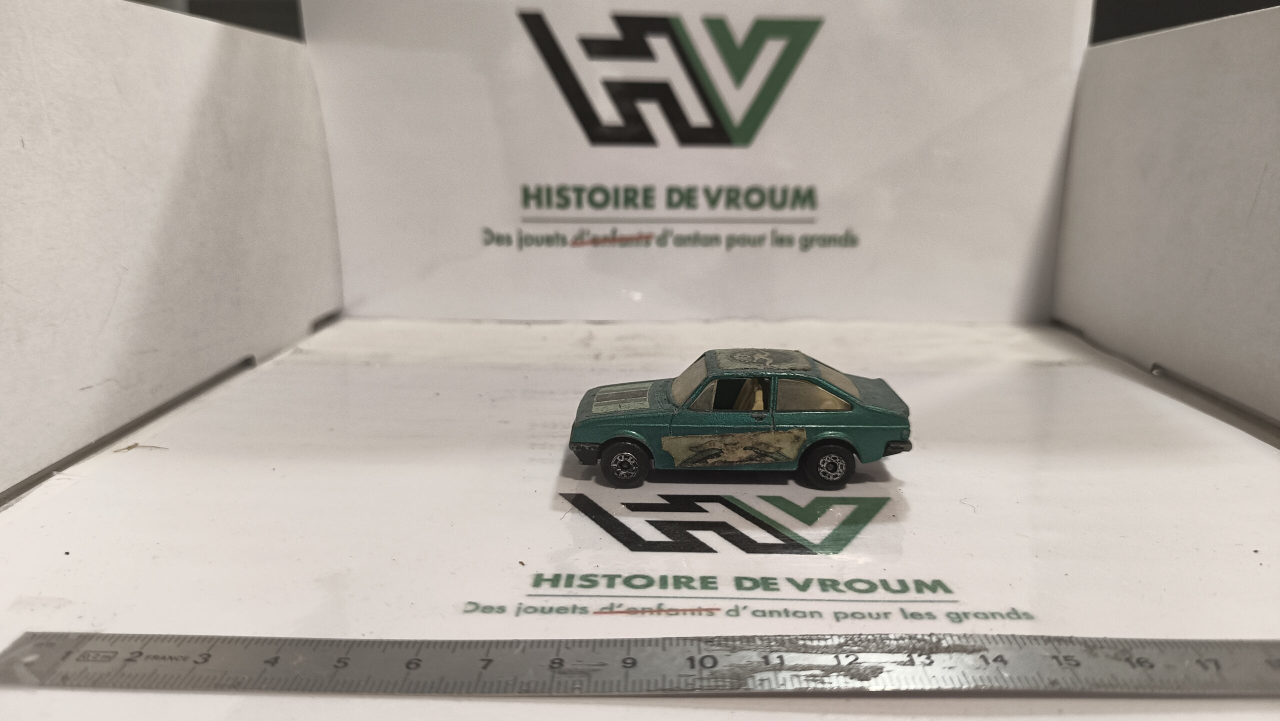 Matchbox Superfast n°9 Ford Escort RS2000 Lesney – Made in England