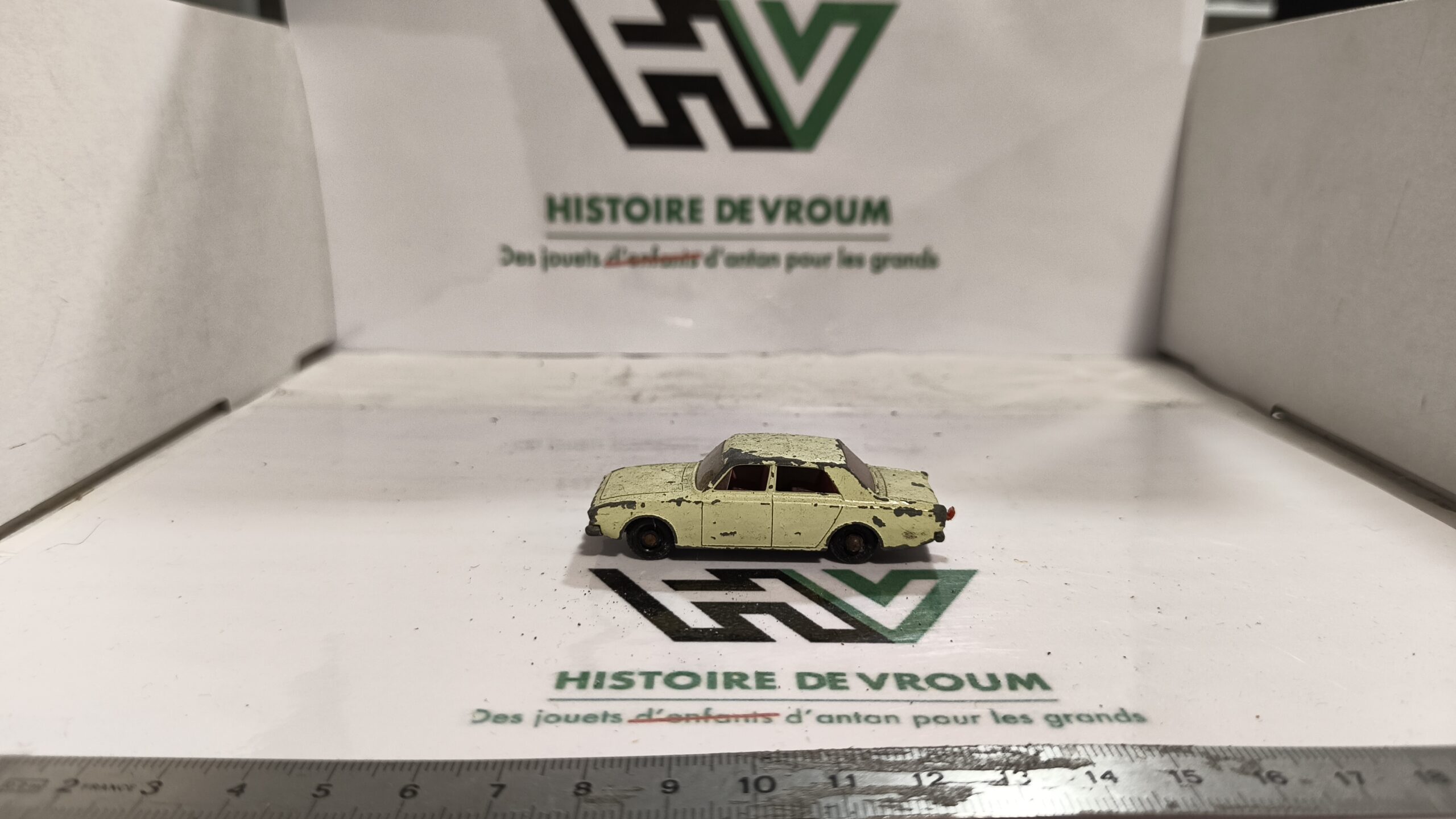 Matchbox Lesney n°45 Ford Corsair – Regular Wheels – Made in England