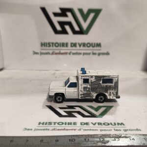 Miniature Matchbox Superfast n°41 - Ambulance Blanche