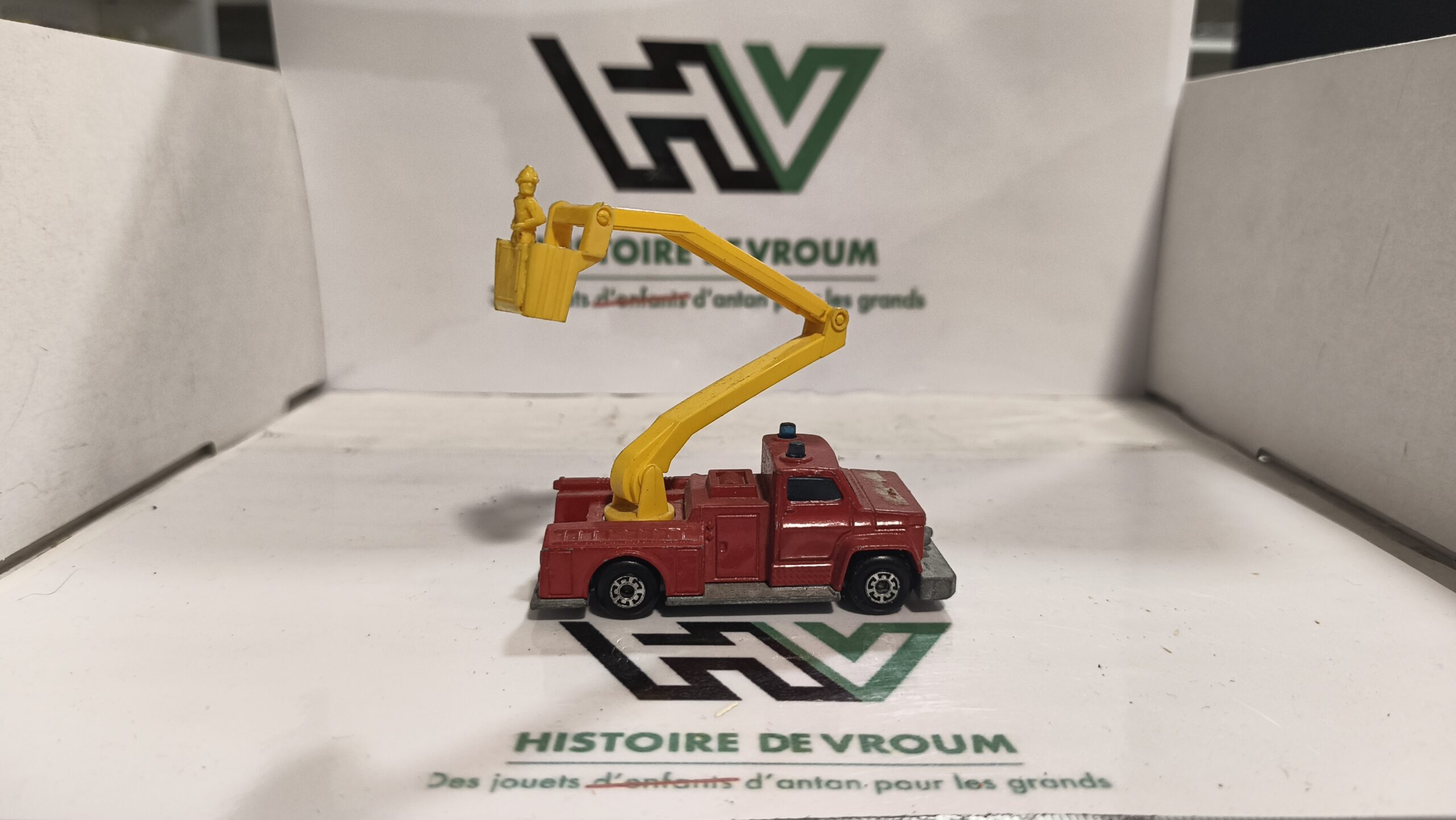 Matchbox Superfast n°13 Snorkel Fire Engine – Camion de pompiers Lesney (1) – Image 6