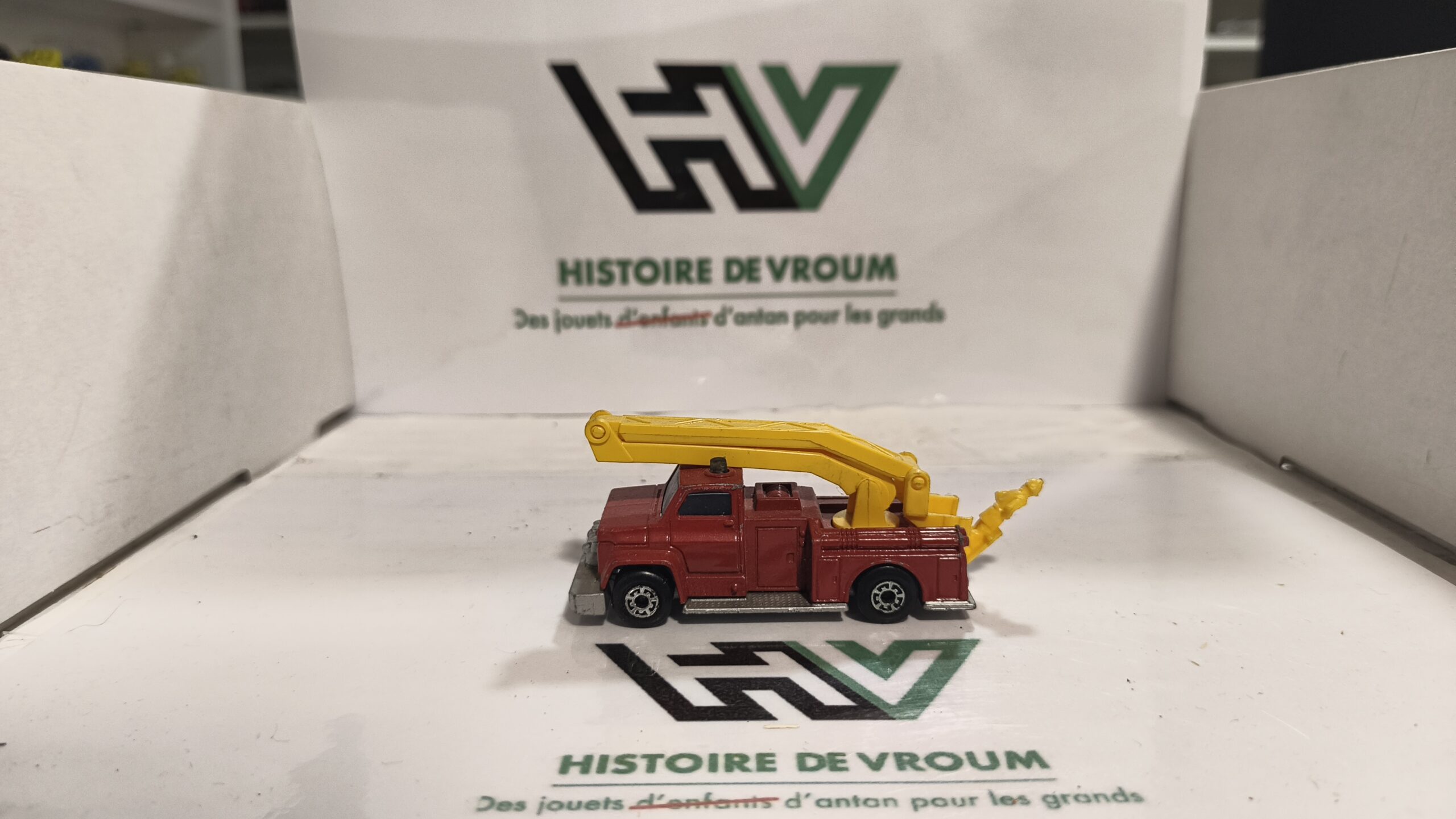 Matchbox Superfast n°13 Snorkel Fire Engine – Camion de pompiers Lesney (3)