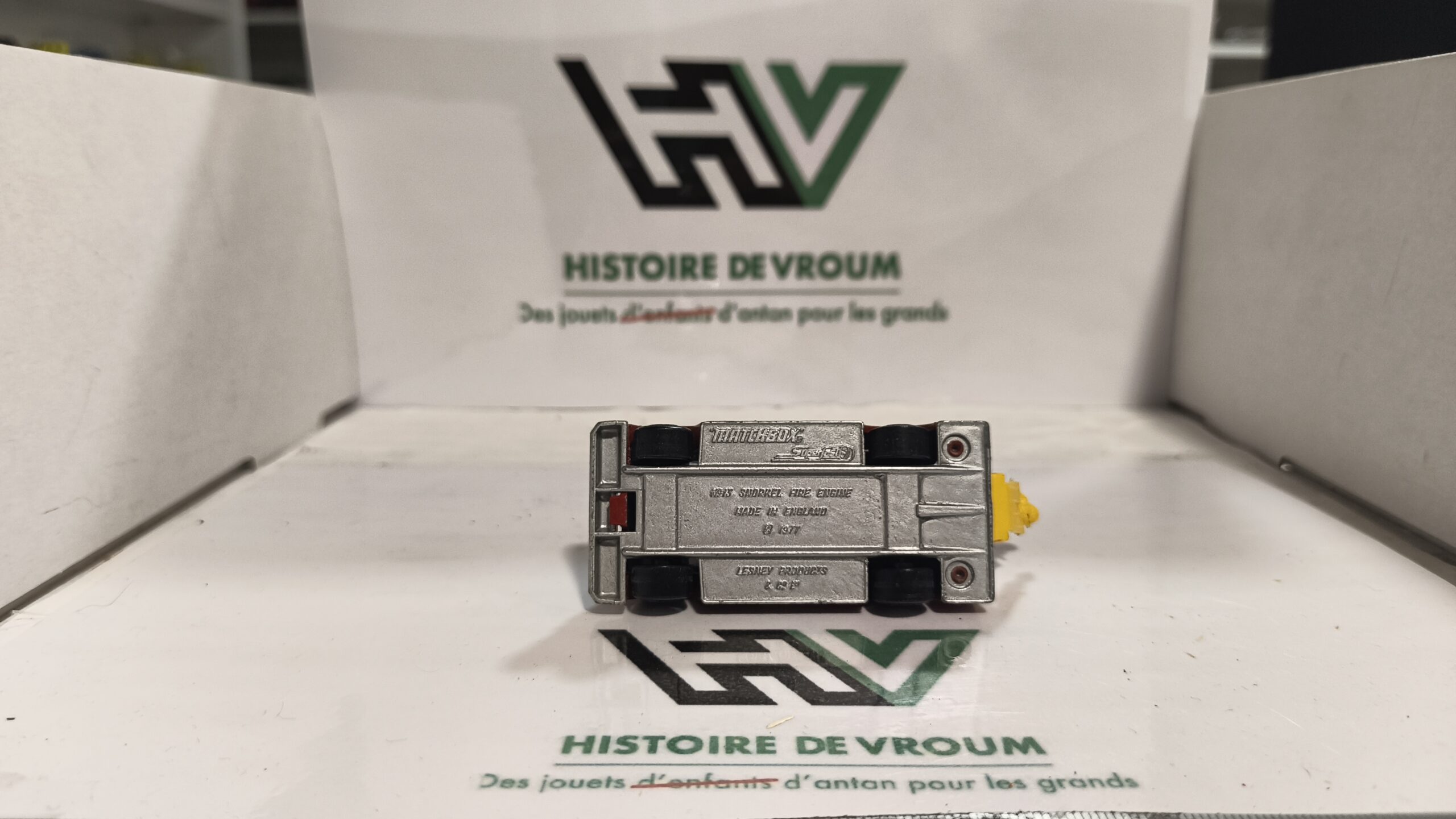 Matchbox Superfast n°13 Snorkel Fire Engine – Camion de pompiers Lesney (3) – Image 9
