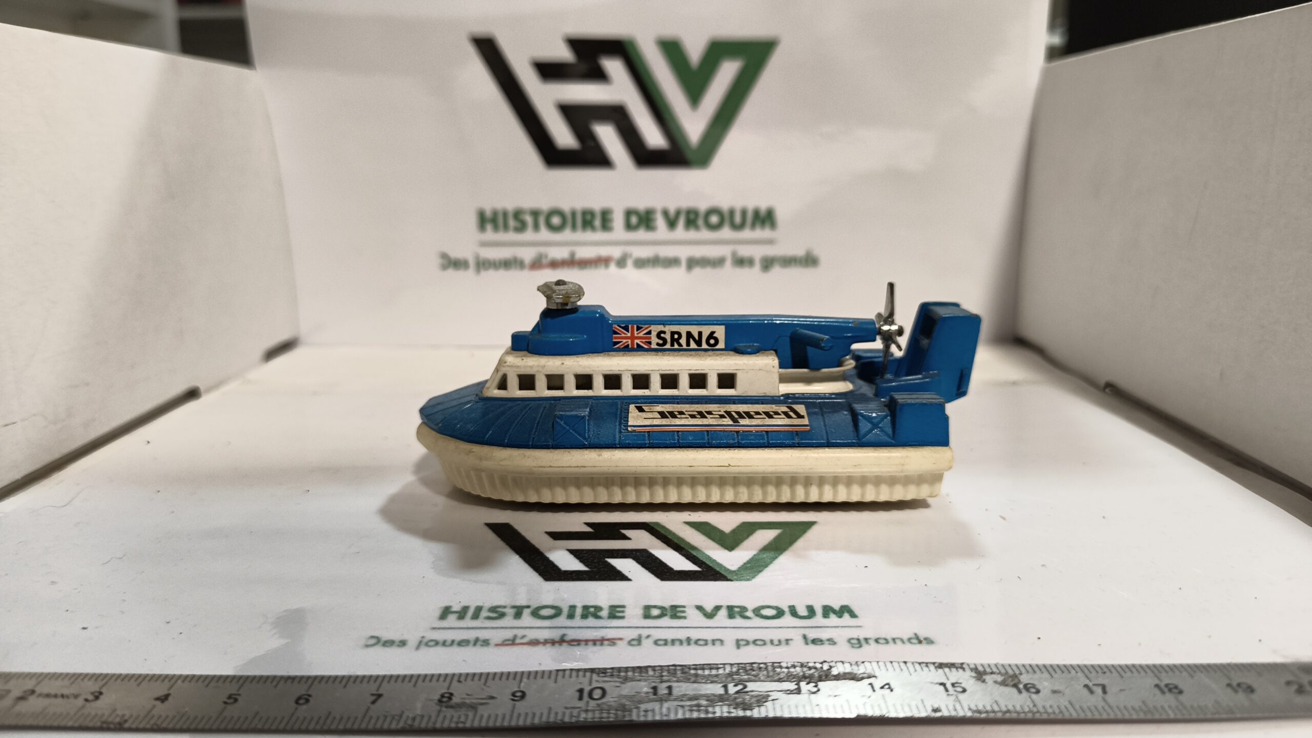 Matchbox Lesney Super Kings K-22 S.R.N. 6 Hovercraft – Made in England – Vintage