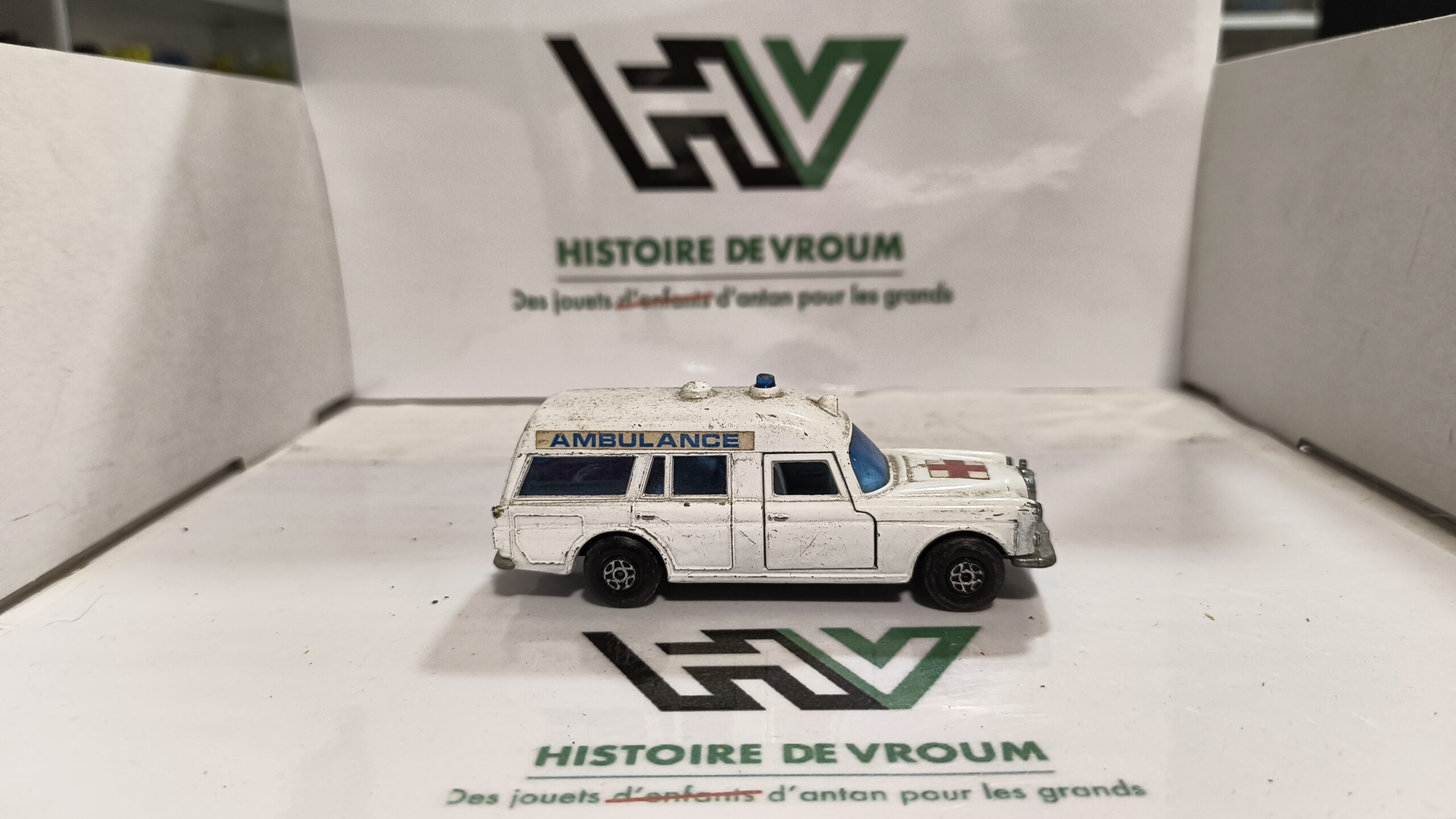 Matchbox Speed Kings K-26 Mercedes-Benz "Binz" Ambulance – Vintage Lesney – Image 6
