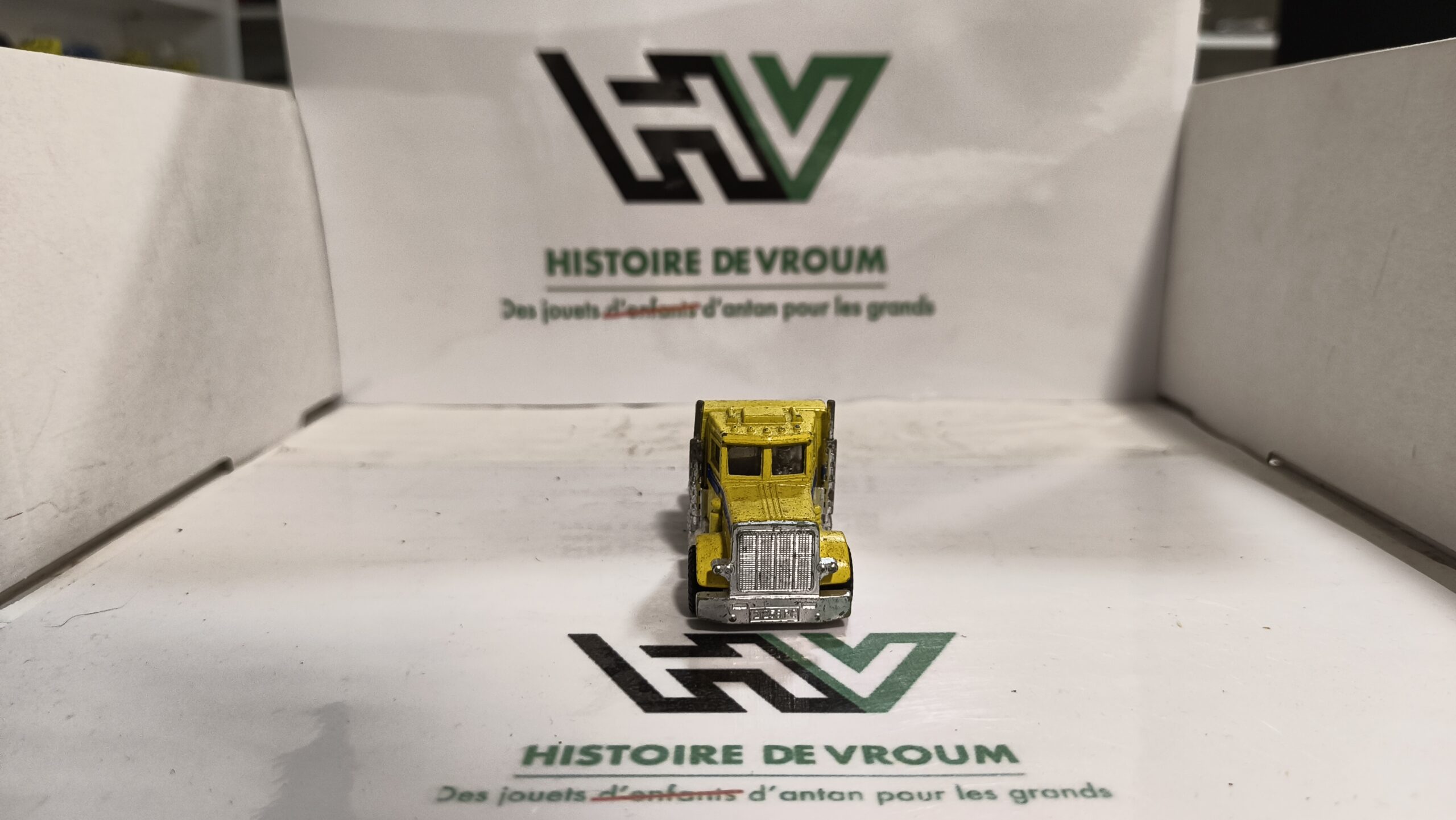 Matchbox Lesney Peterbilt Truck – Vintage Diecast – Camion Miniature (1) – Image 5