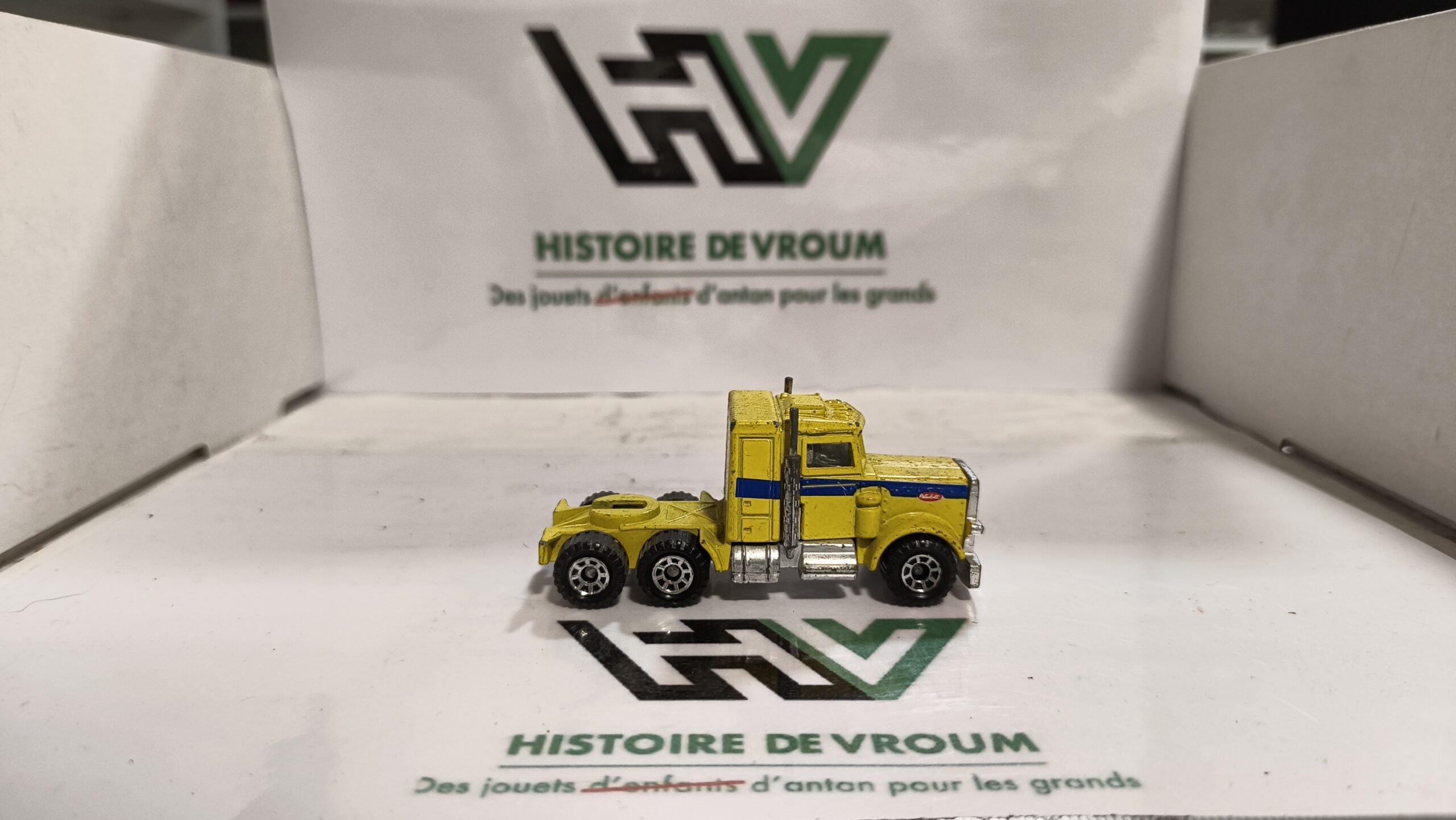 Matchbox Lesney Peterbilt Truck – Vintage Diecast – Camion Miniature (1) – Image 6