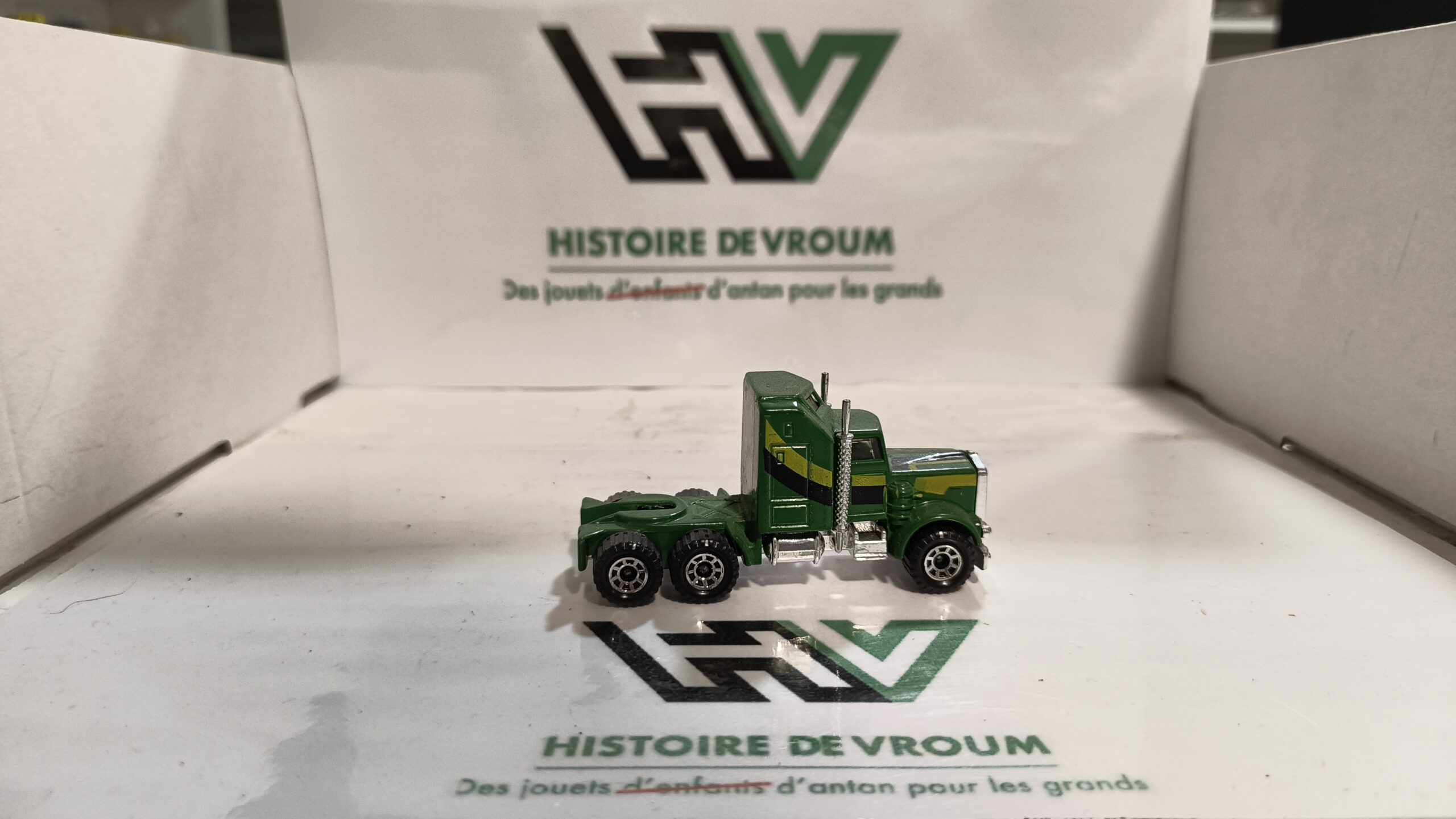 Matchbox Lesney Peterbilt Truck – Vintage Diecast – Camion Miniature (2) – Image 6