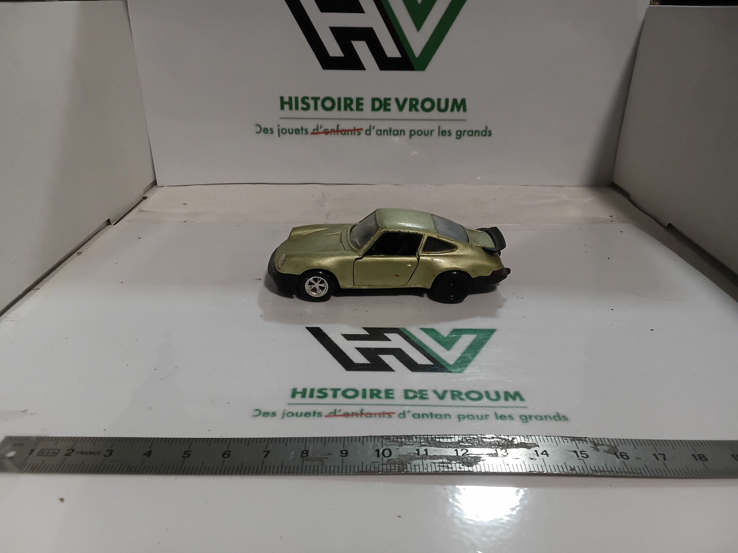 Porsche 930 Turbo Dorée Solido 1/43 (N°63)