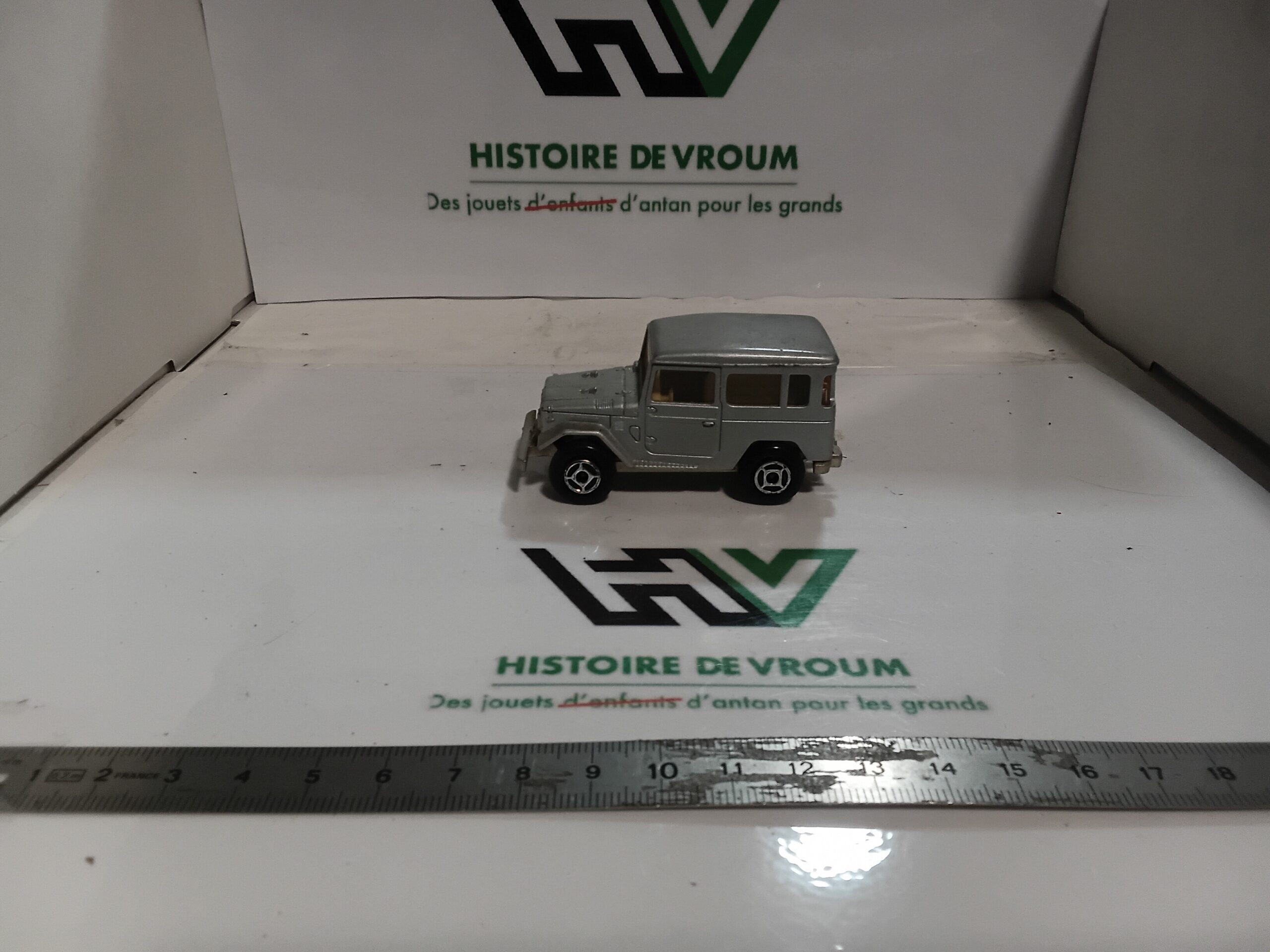 Toyota N°277 Grise Majorette 1/53