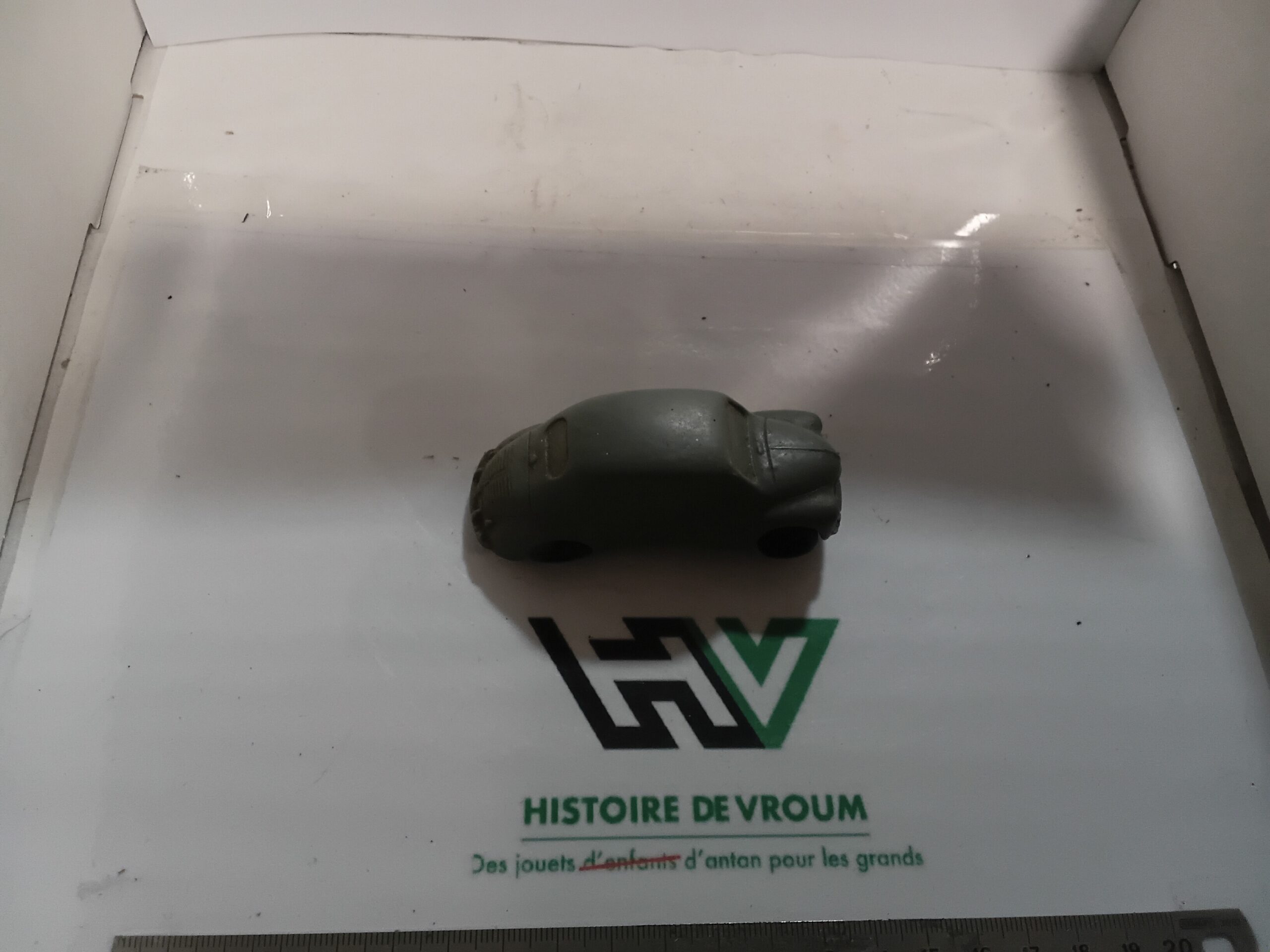 Renault 4CV Plastique Gris CIJ 1/43 – Image 6