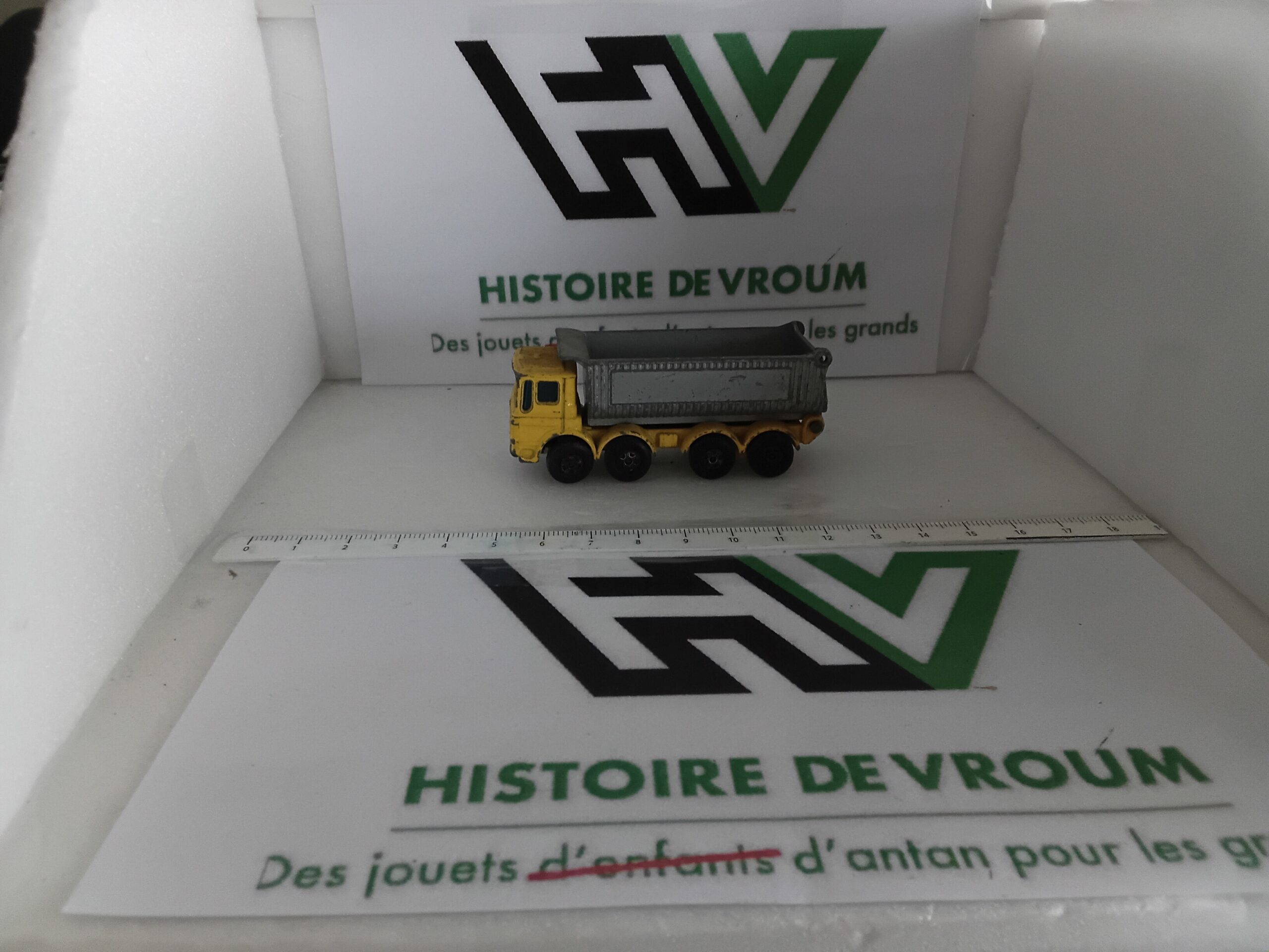 Camion Ergomatic Cab Matchbox Lesney (Jaune & Gris)