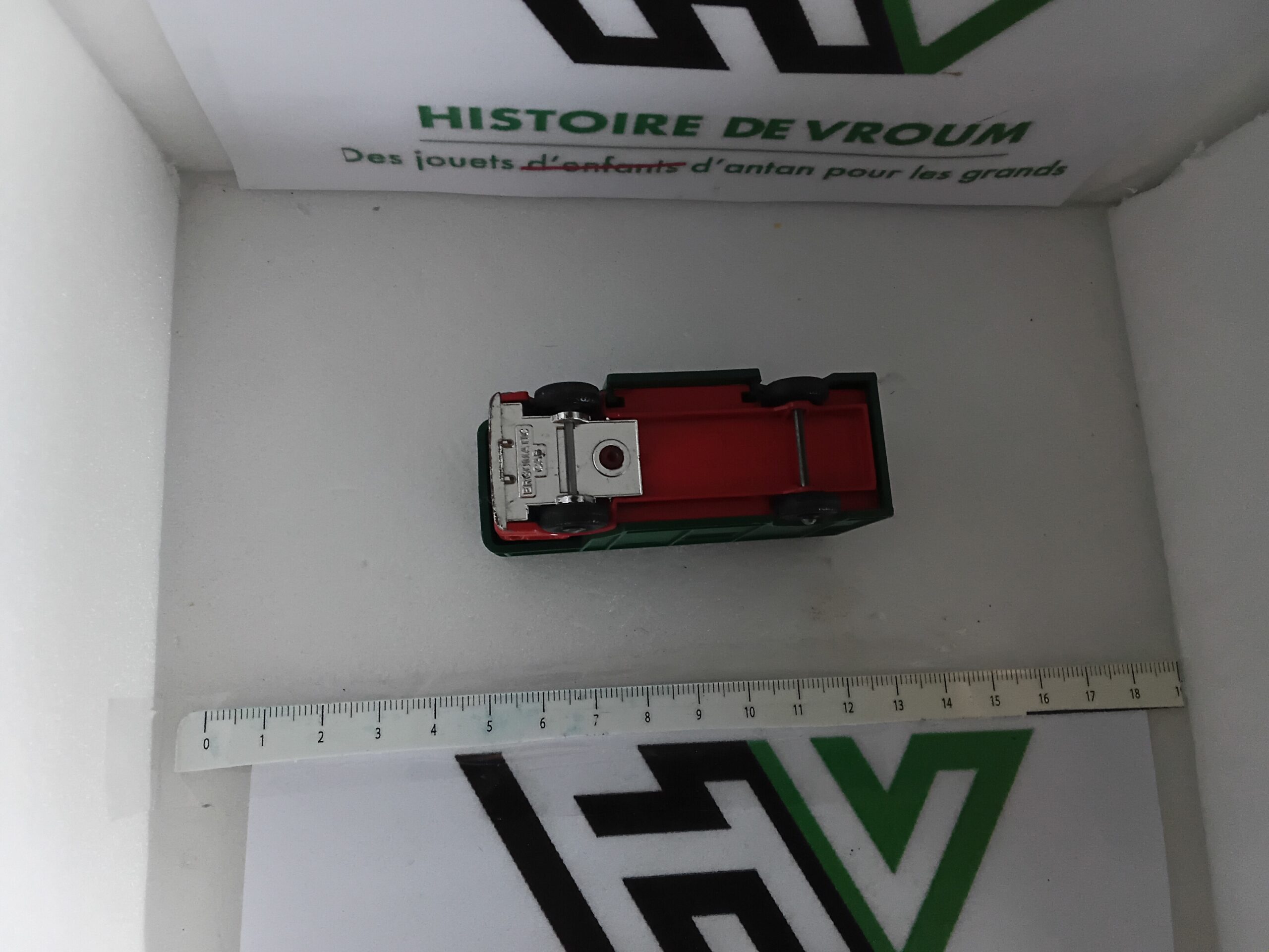 Camion Van à Chevaux Matchbox Lesney N°17 "Horse Box" (Rouge & Vert) – Image 7
