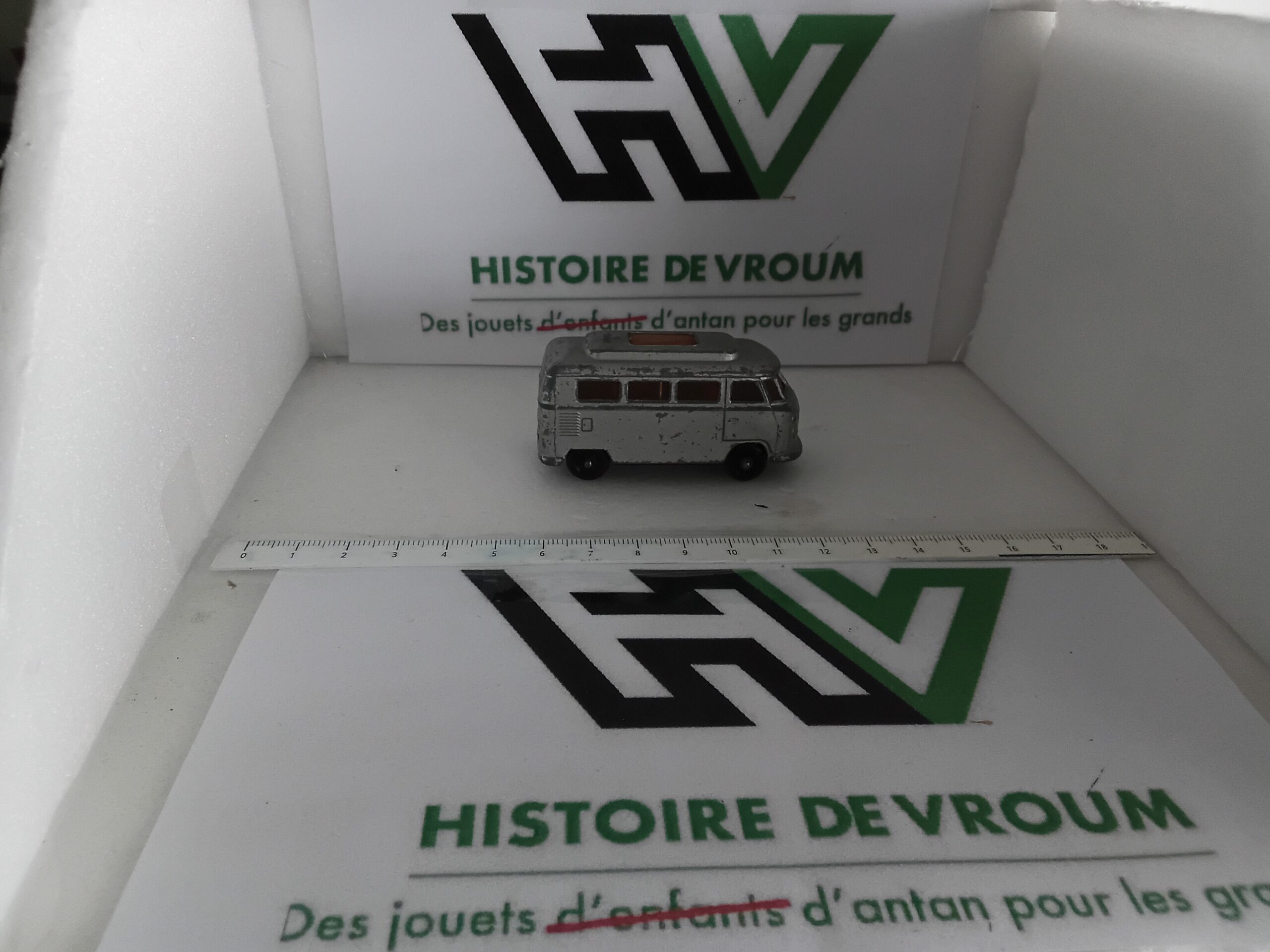 Volkswagen Camper Matchbox Lesney N°34 (Gris) – Image 5