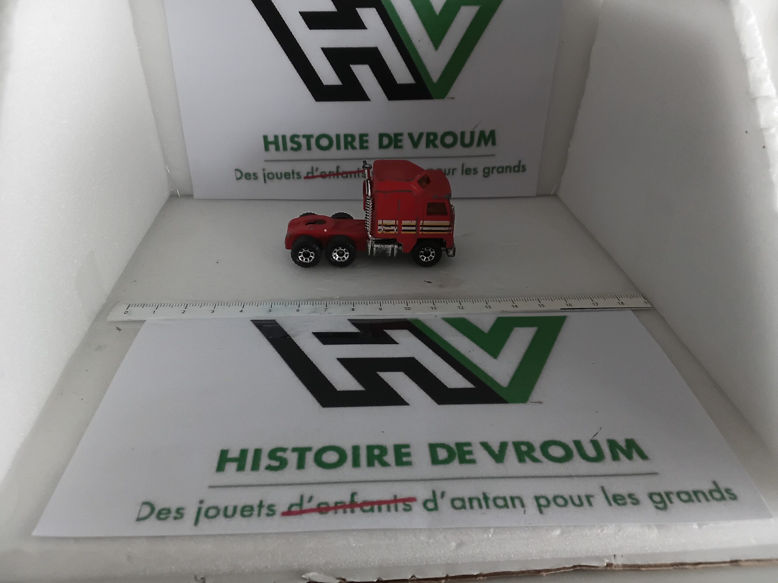 Camion Kenworth Matchbox (Rouge) – Image 5