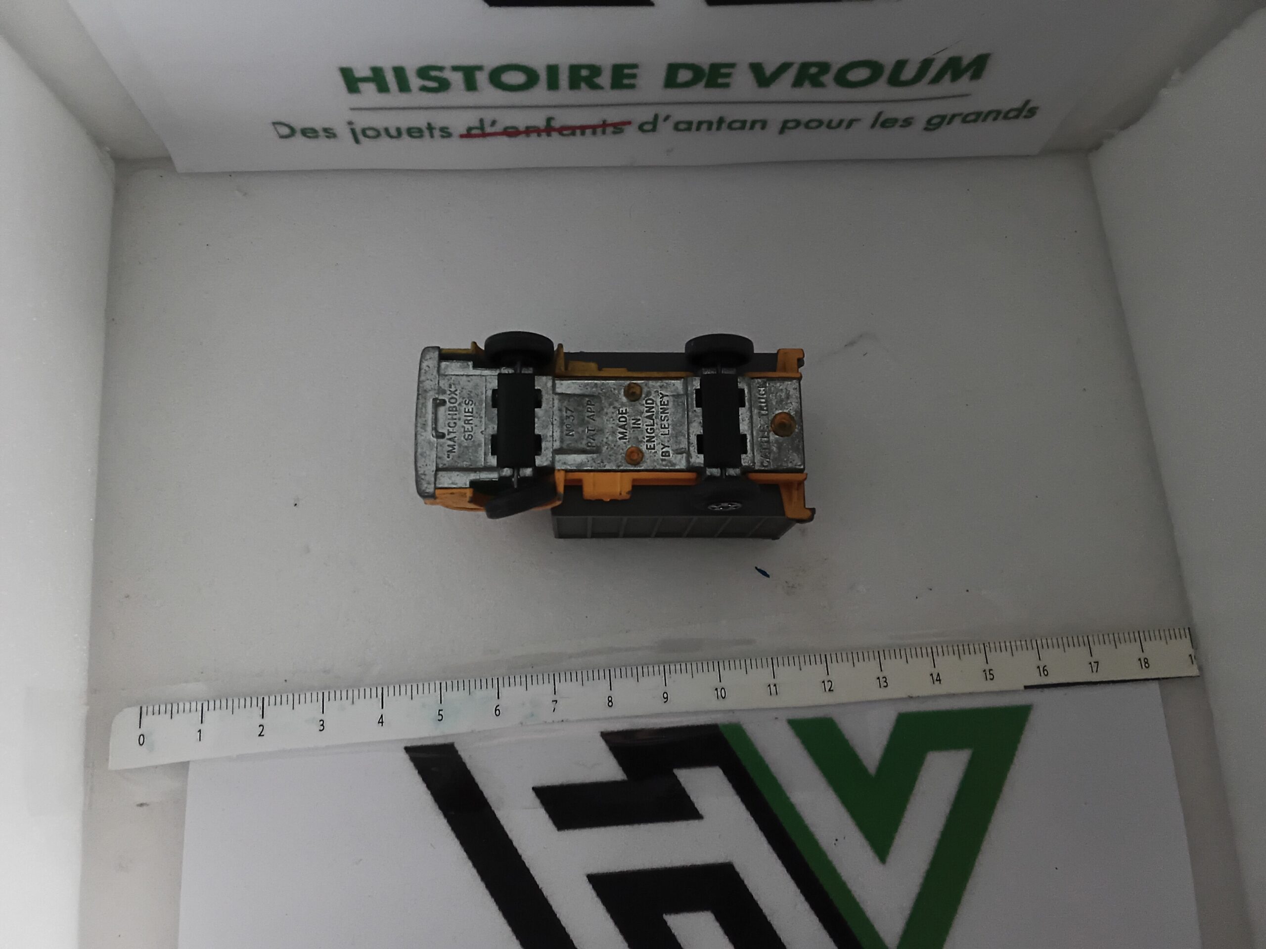 Cattle Truck Matchbox Superfast N°37 "Pat. App." (Jaune & Gris) – Image 7