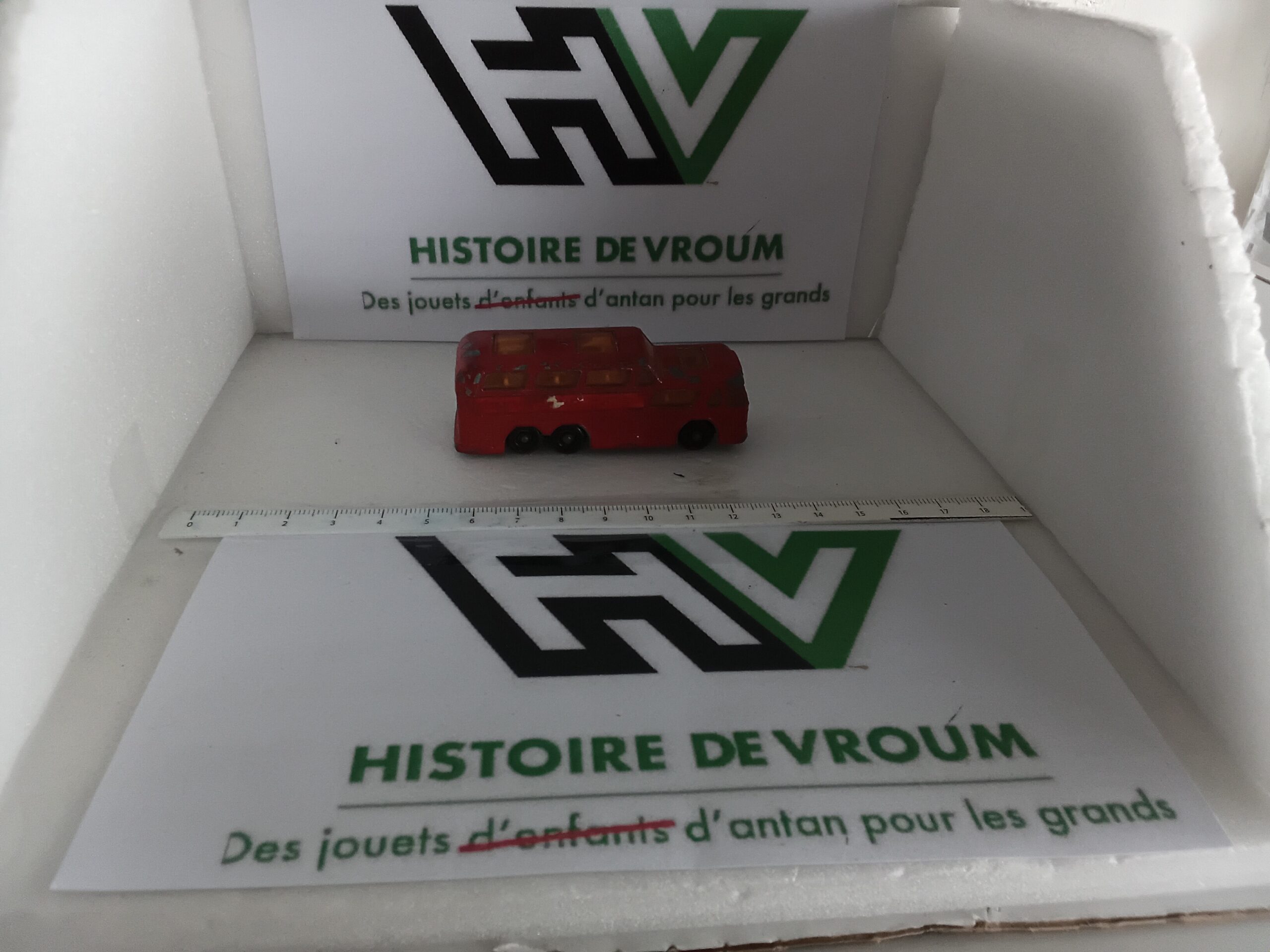 Autocar Greyhound Coach Matchbox Lesney N°66 (Rouge) – Image 5