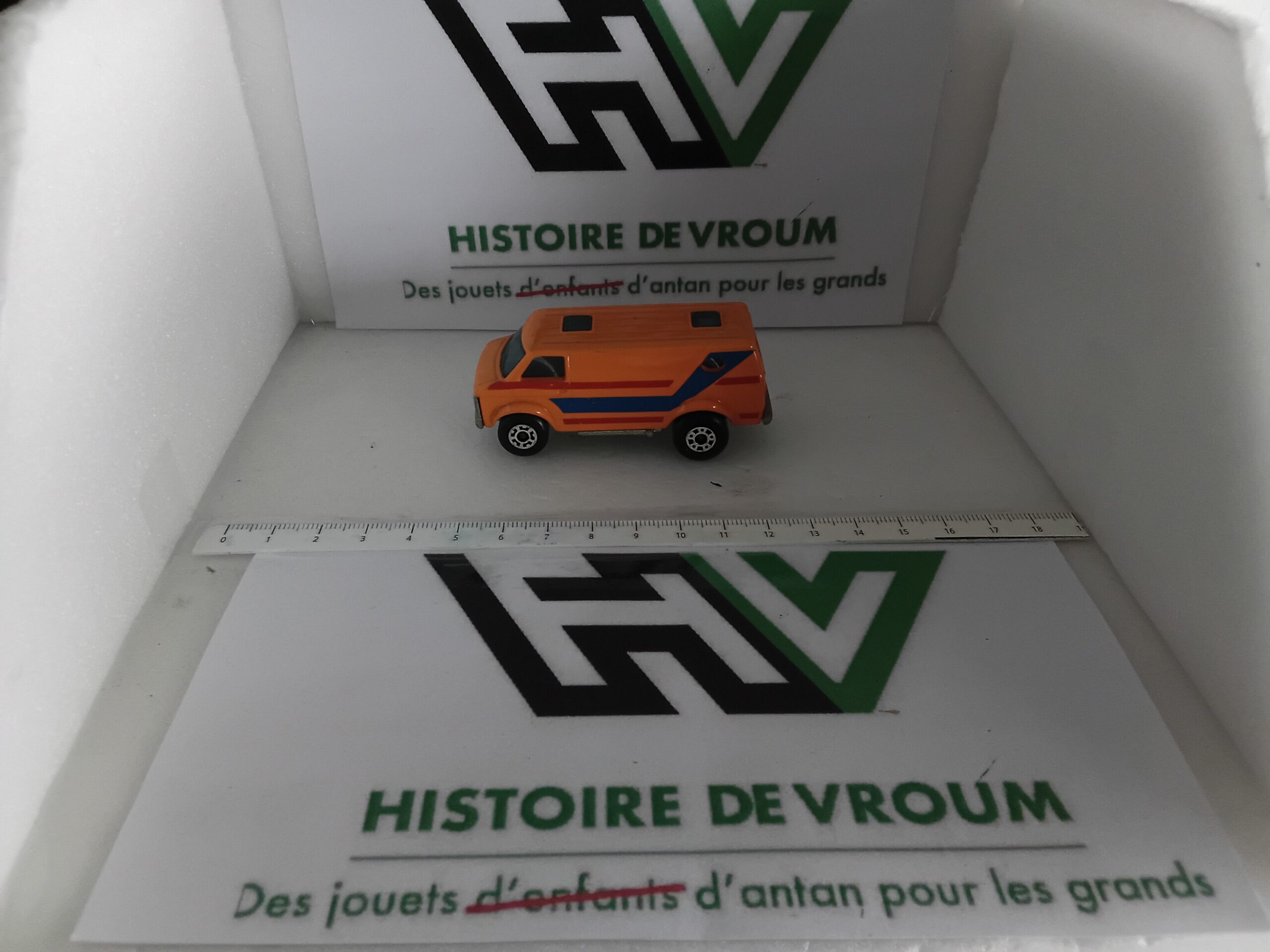 Chevrolet Chevy Van Matchbox Lesney N°88 (Orange)