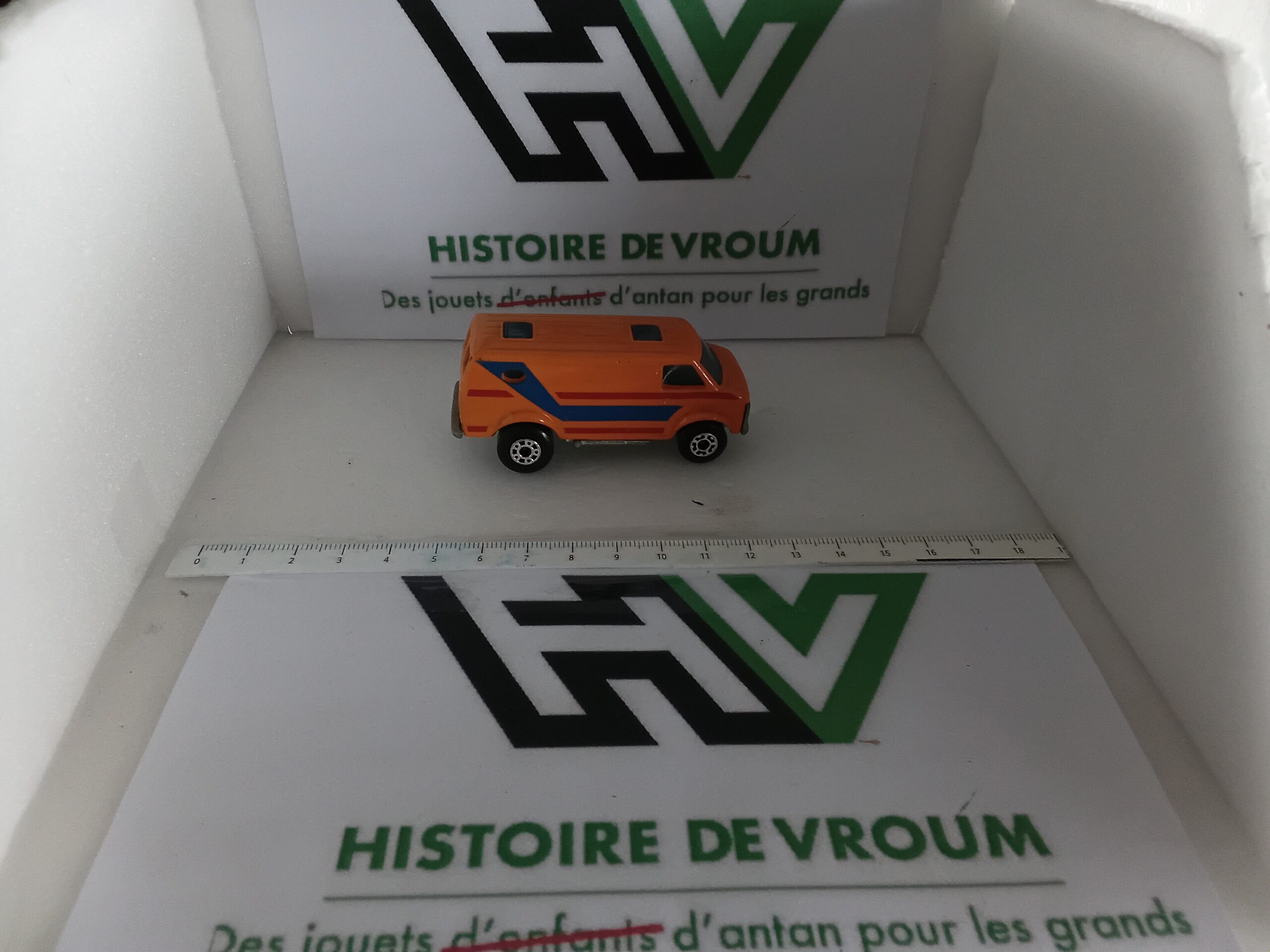 Chevrolet Chevy Van Matchbox Lesney N°88 (Orange) – Image 5